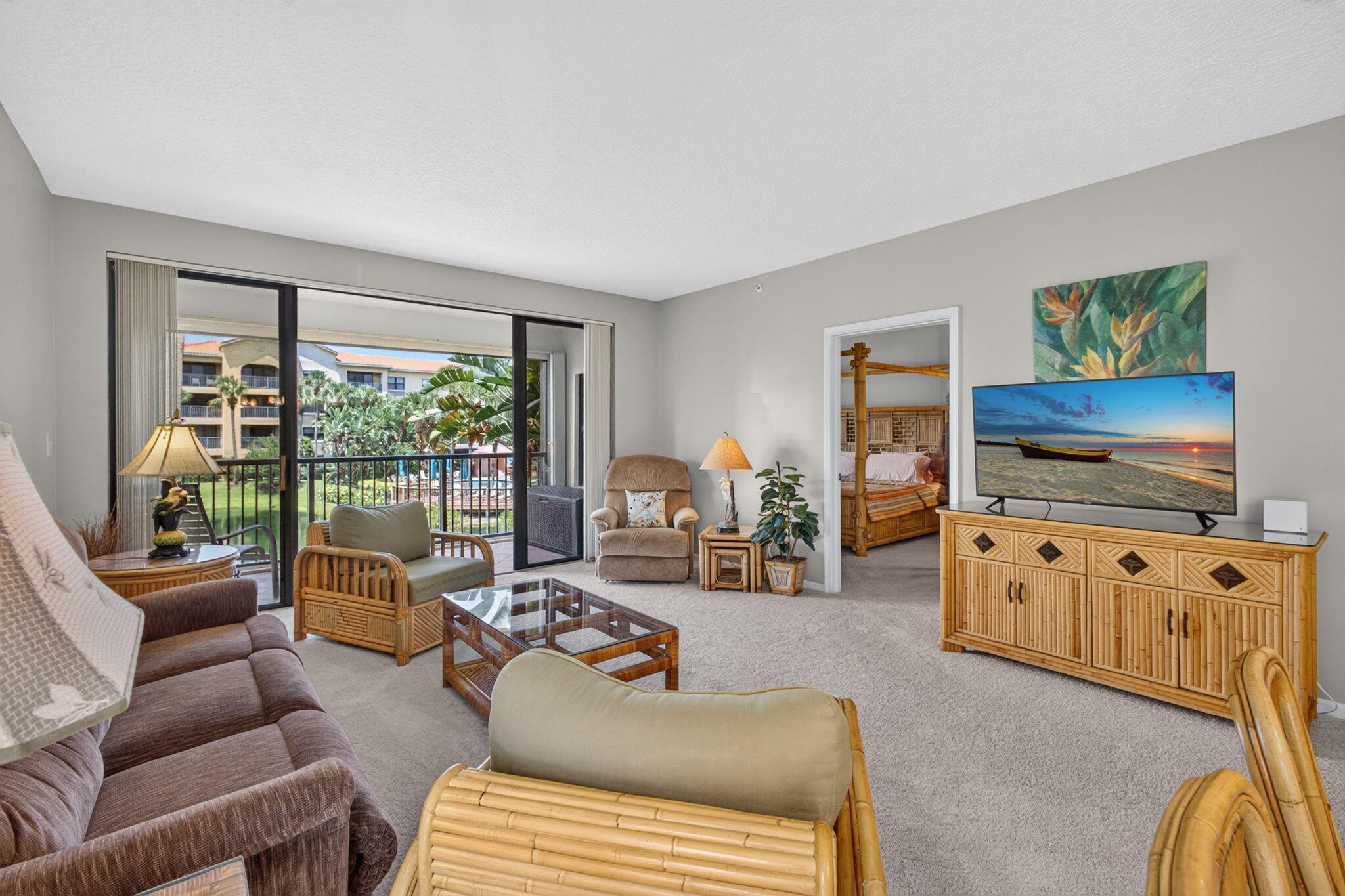 500 UNO LAGO Drive 201