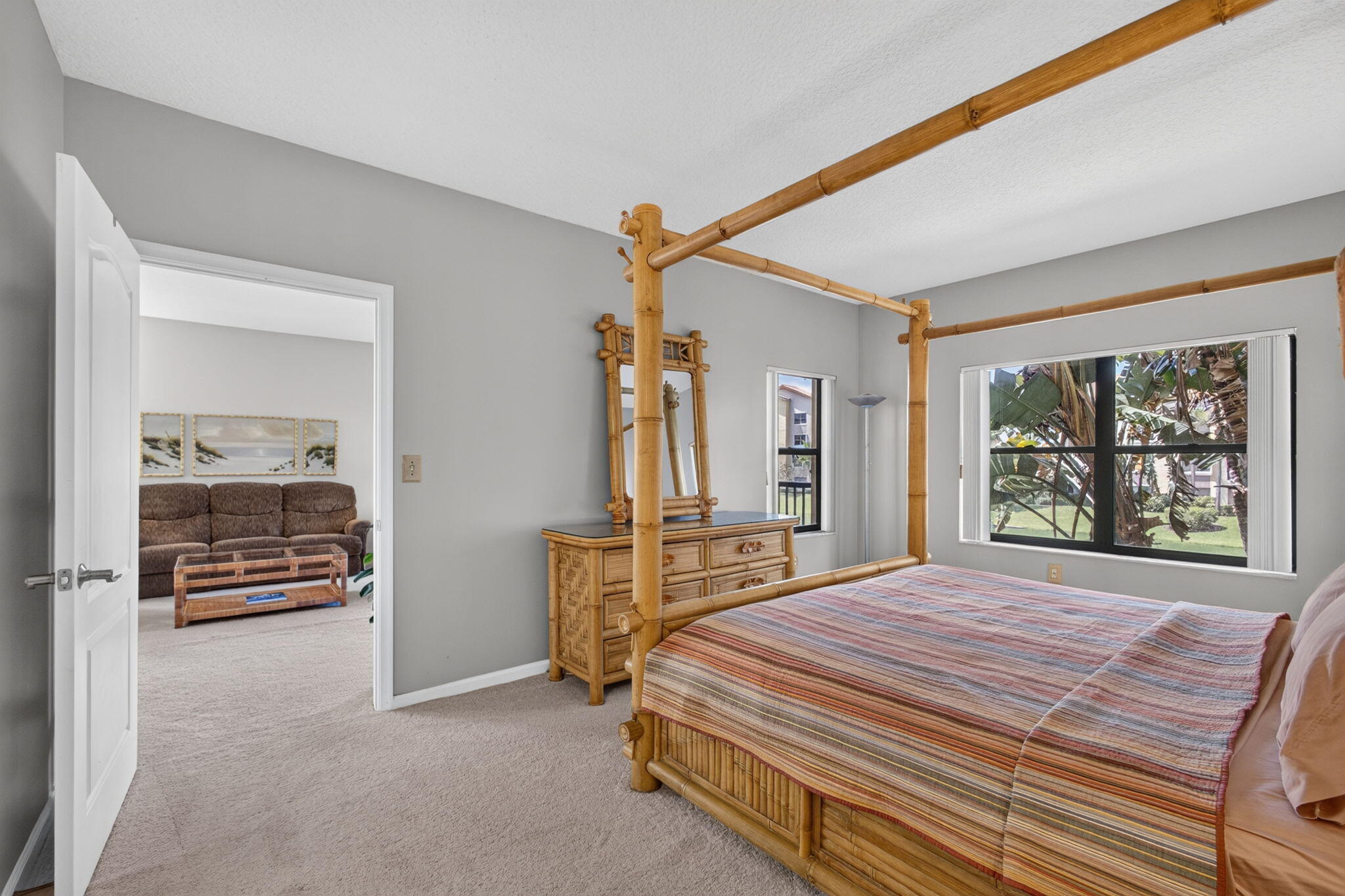 500 UNO LAGO Drive 201