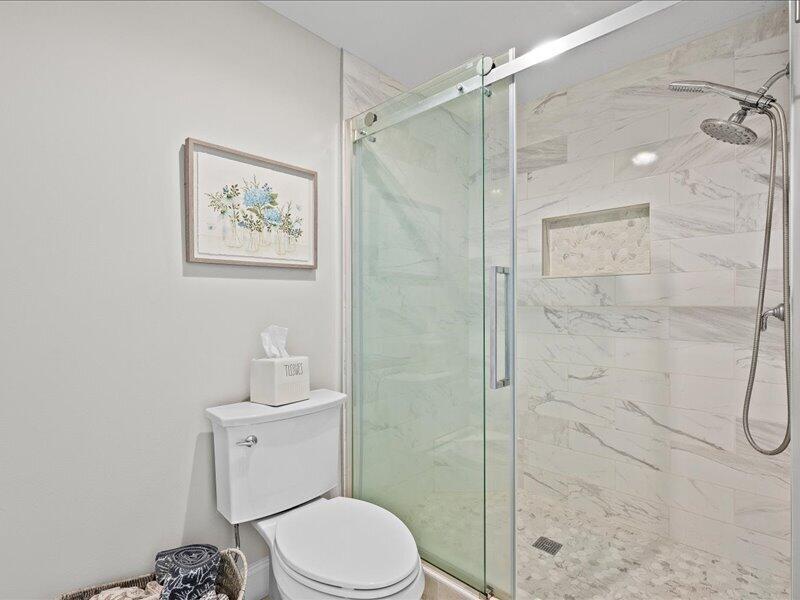 237 W MOCCASIN Trail W