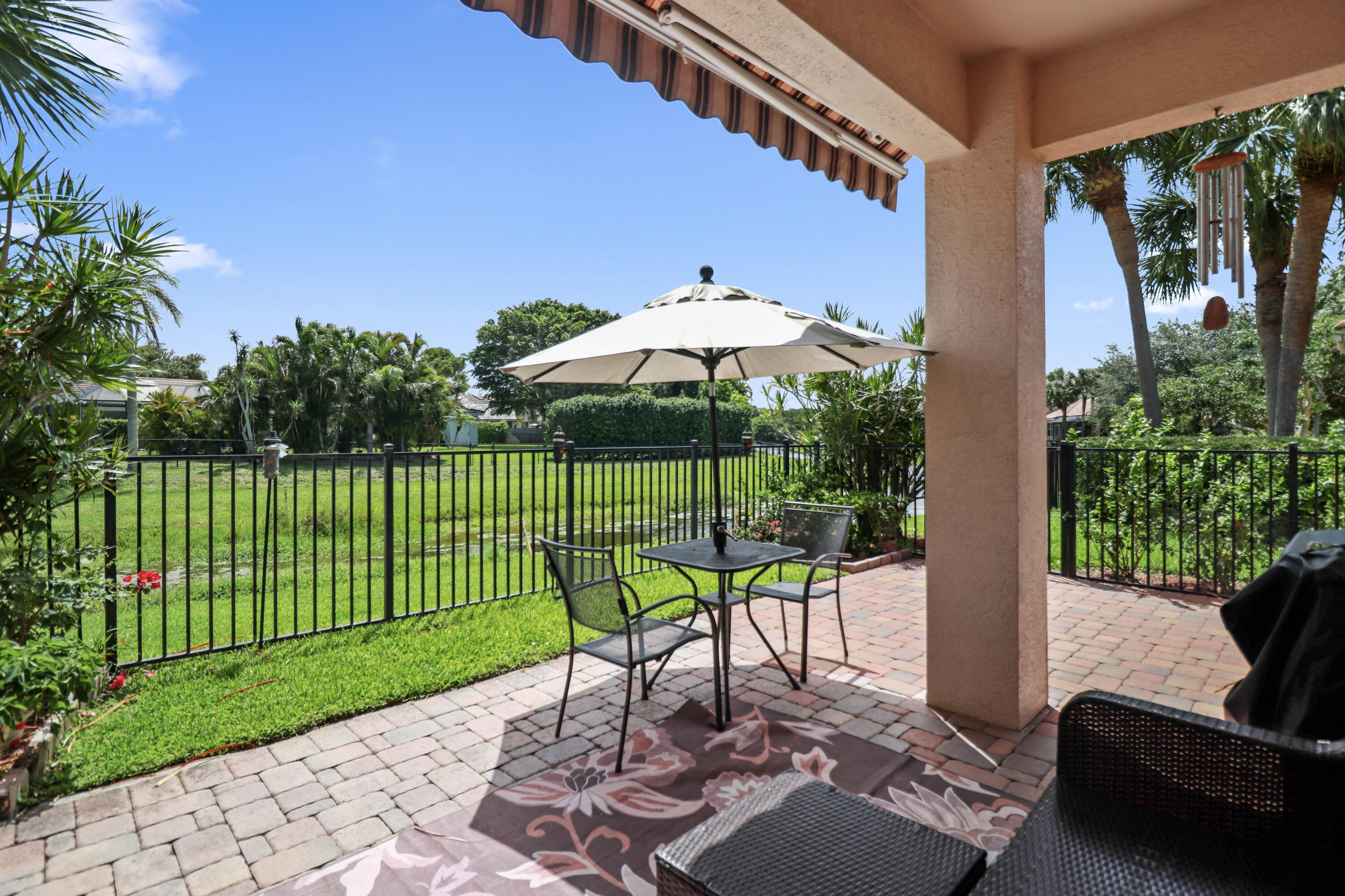 4496 HICKORY Drive
