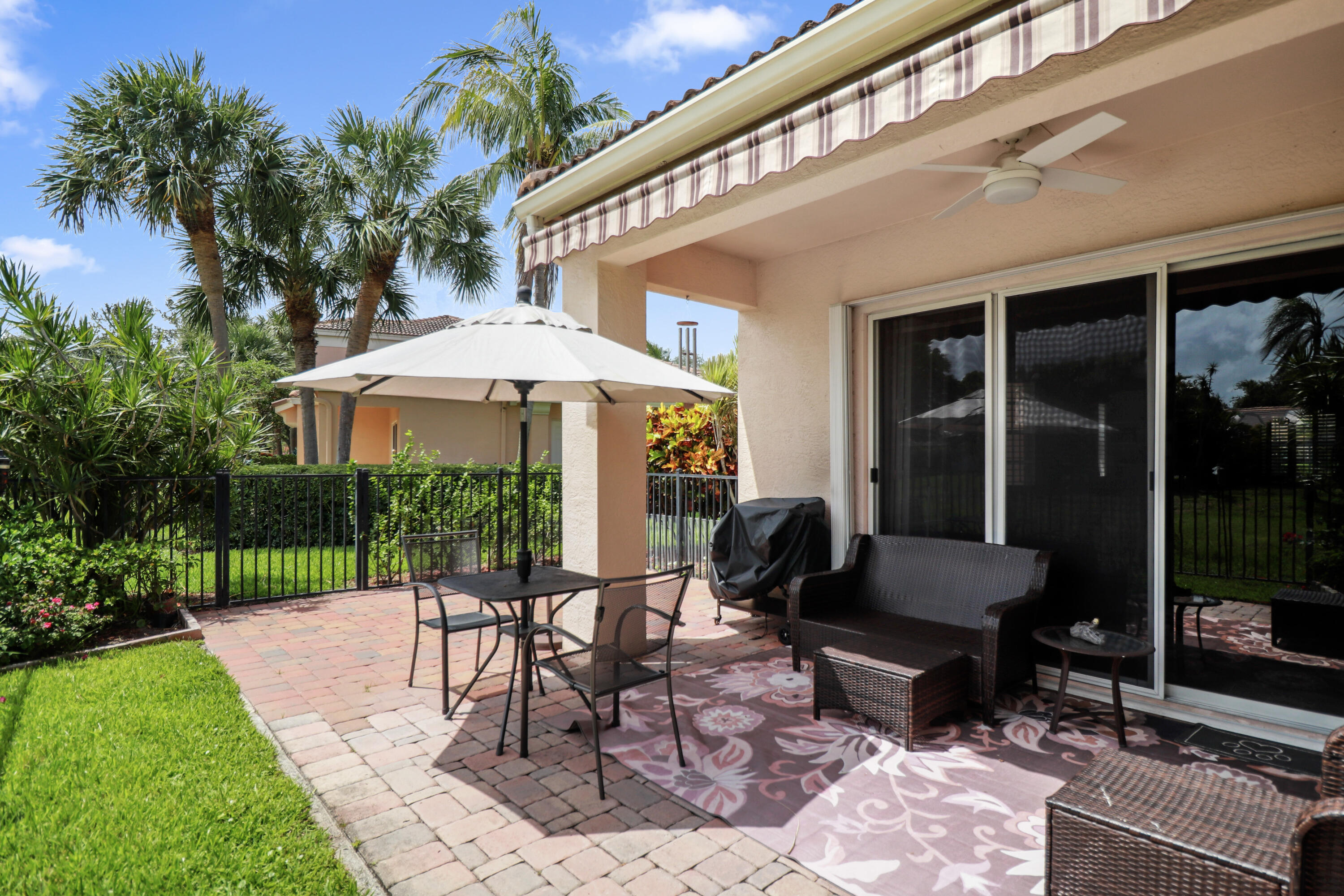4496 HICKORY Drive