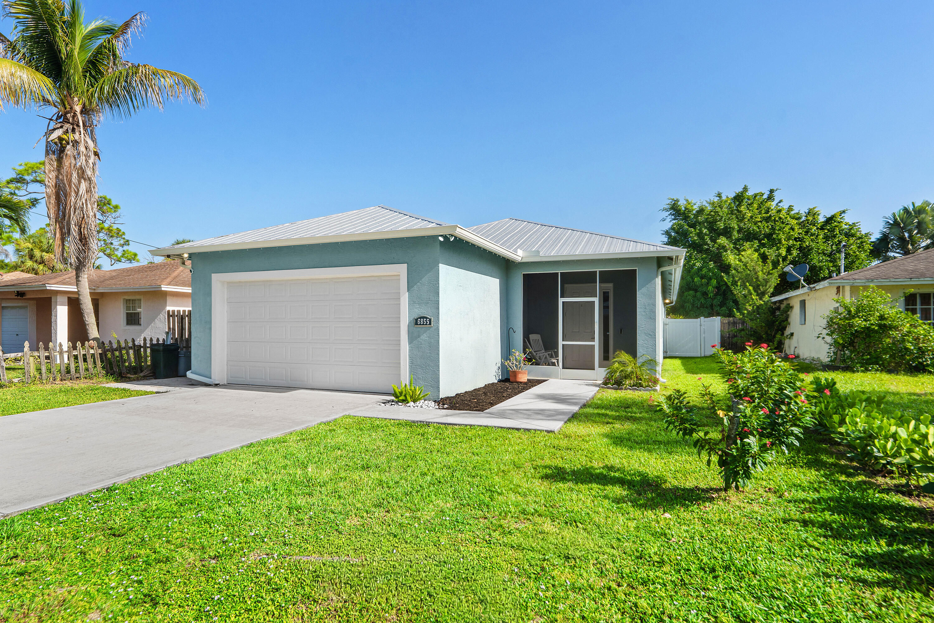 6855 4TH Street, Limestone Creek