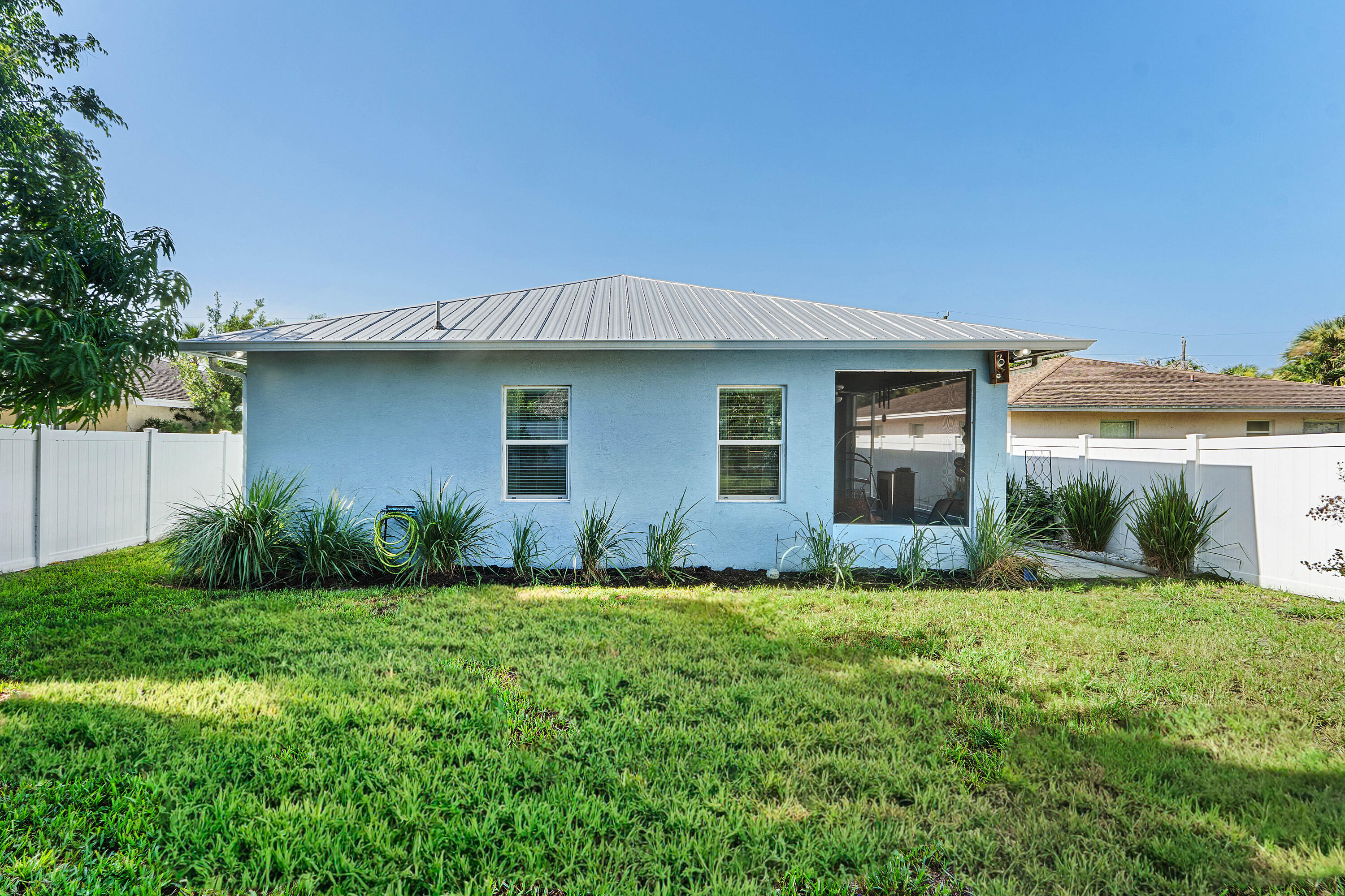 6855 4TH Street, Limestone Creek
