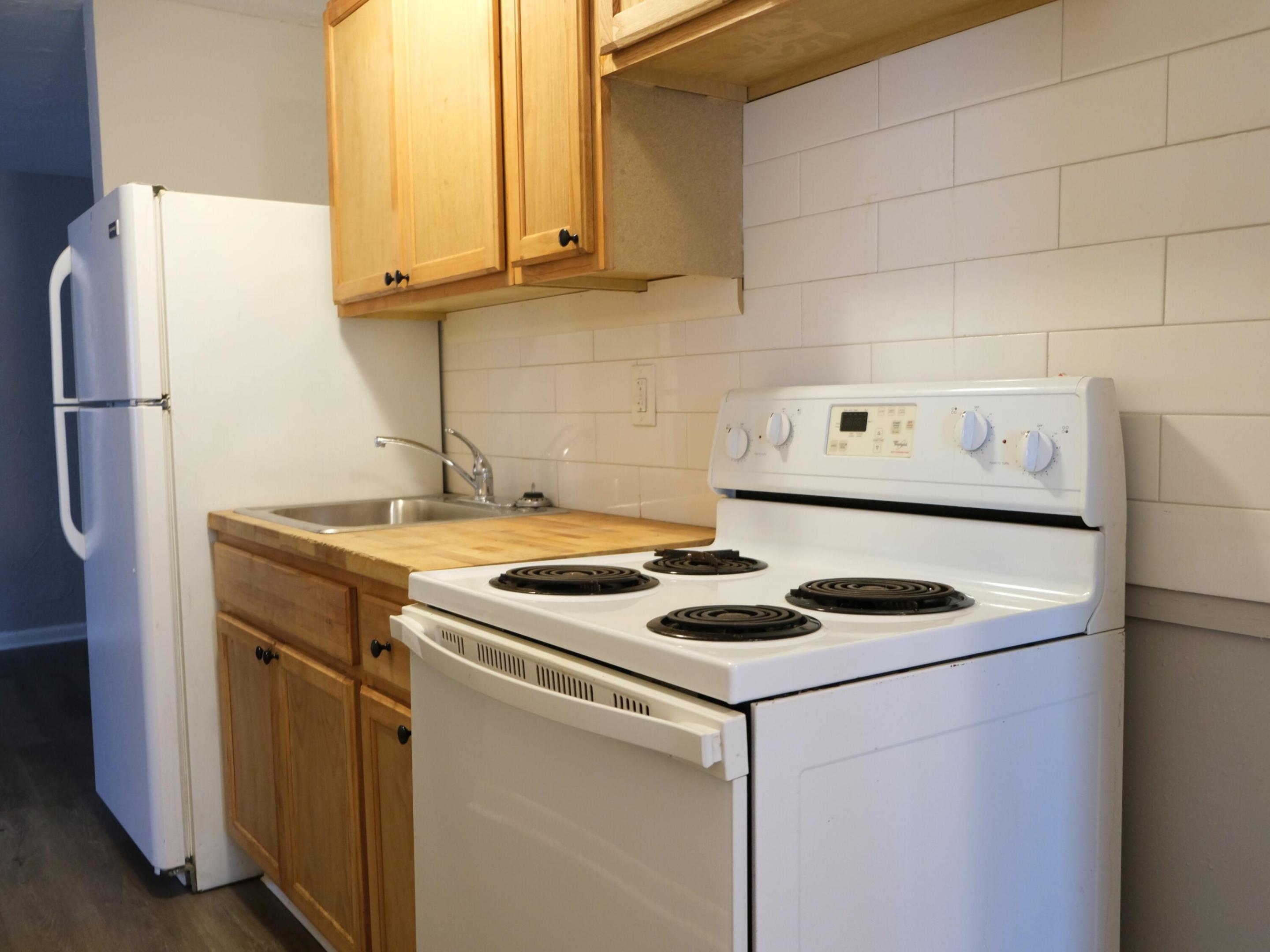 1009 9TH Street 1