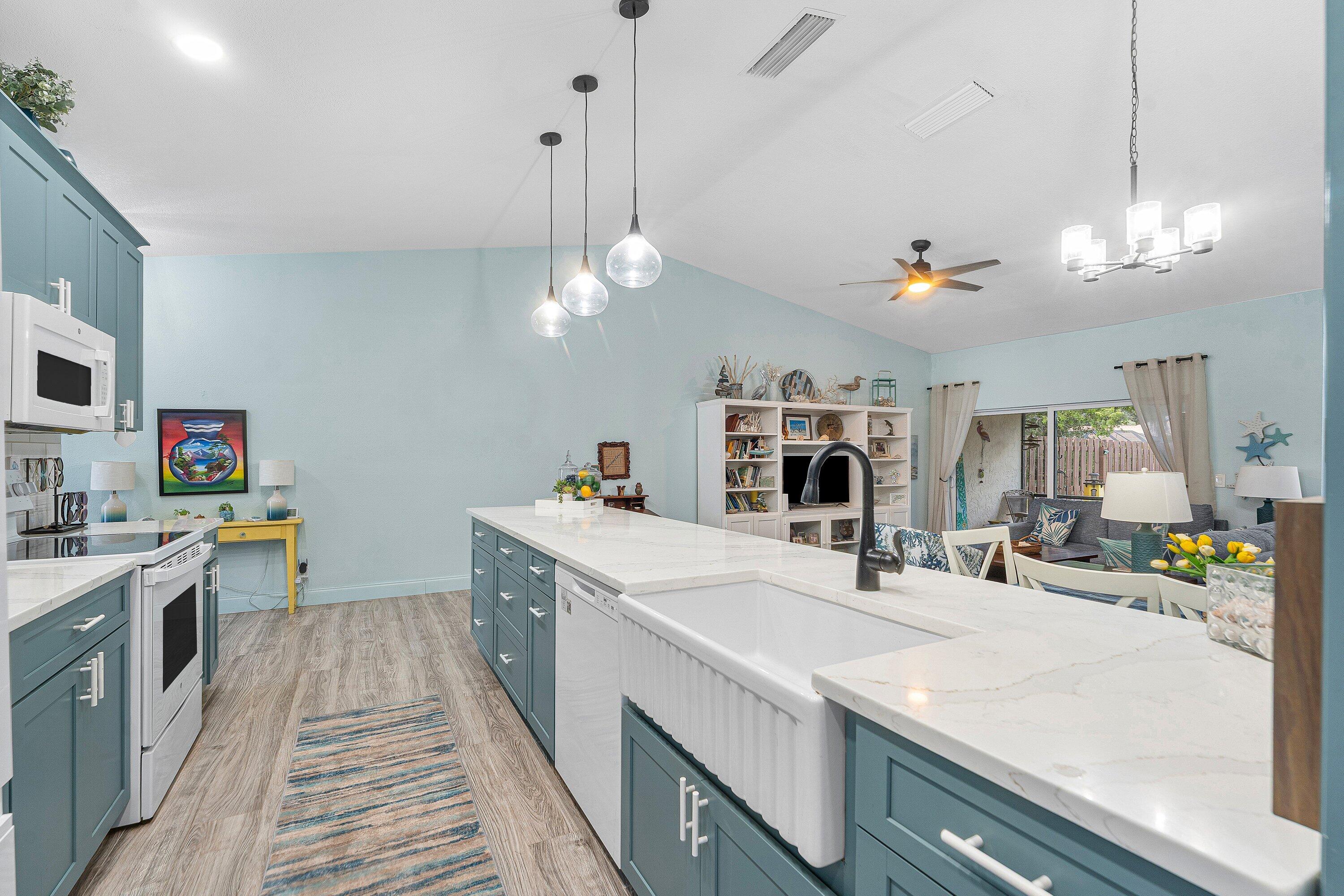 5225 Spice Drive