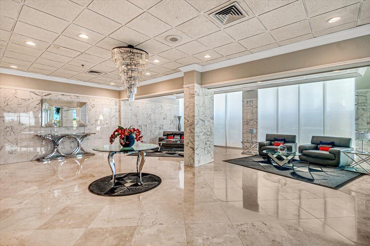 5440 N OCEAN Drive 706