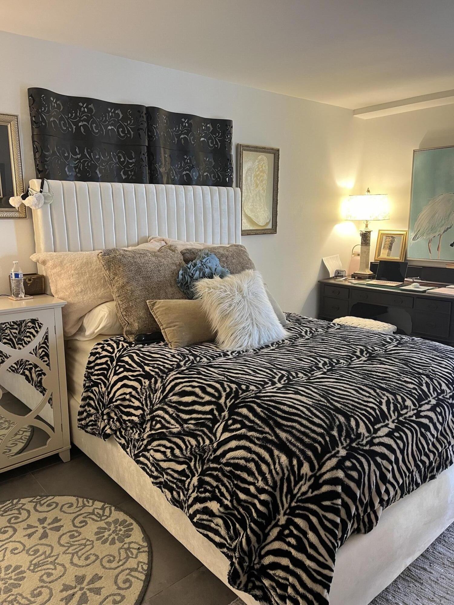 1208 MARINE Way 905