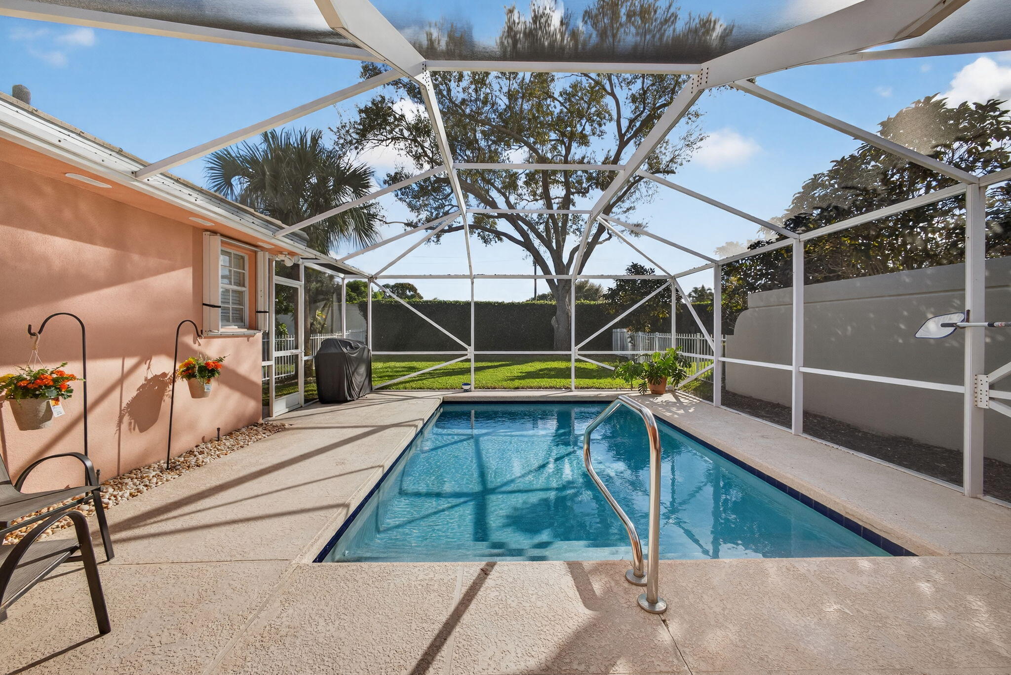 4238 ROYAL OAK Drive
