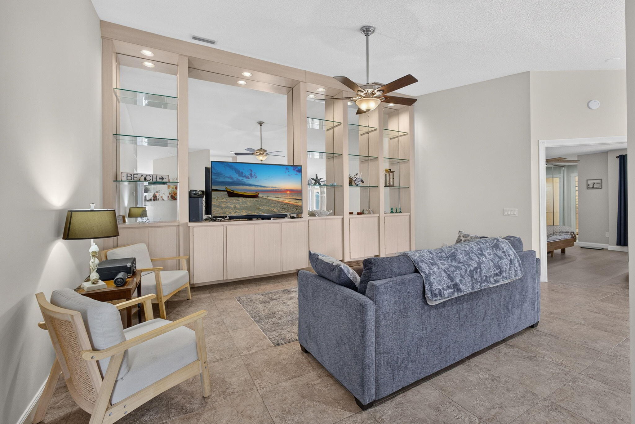 4238 ROYAL OAK Drive