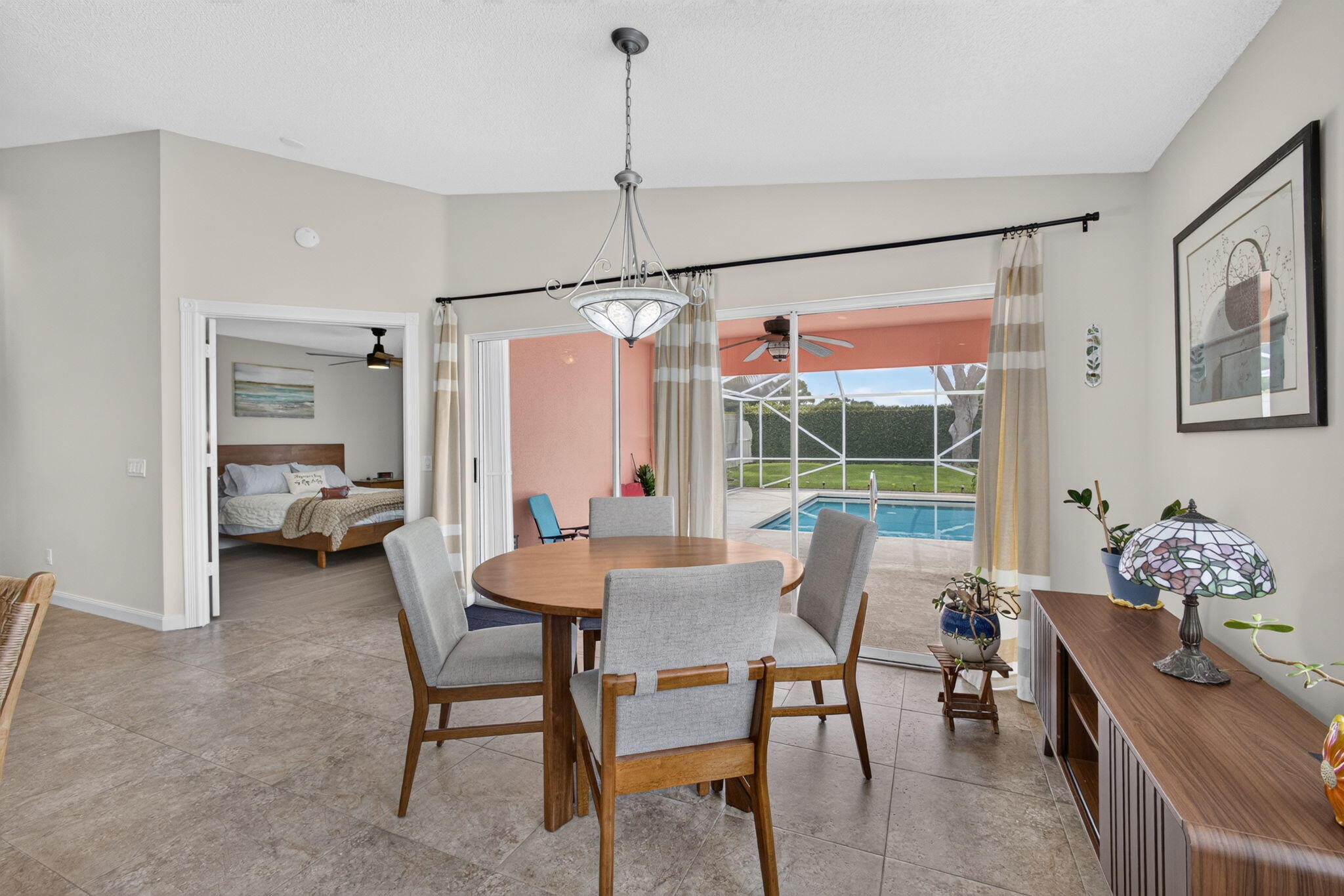 4238 ROYAL OAK Drive