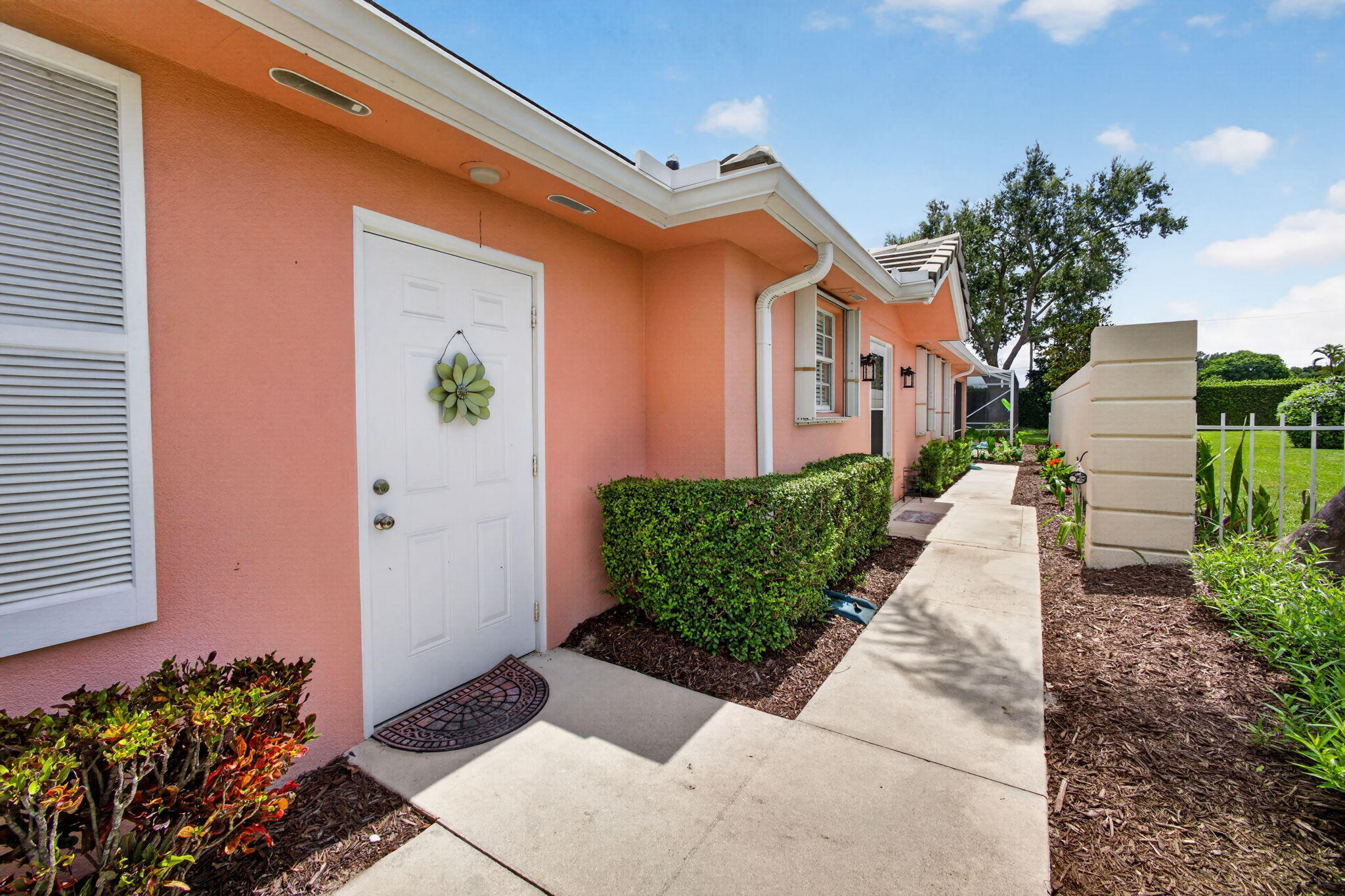 4238 ROYAL OAK Drive