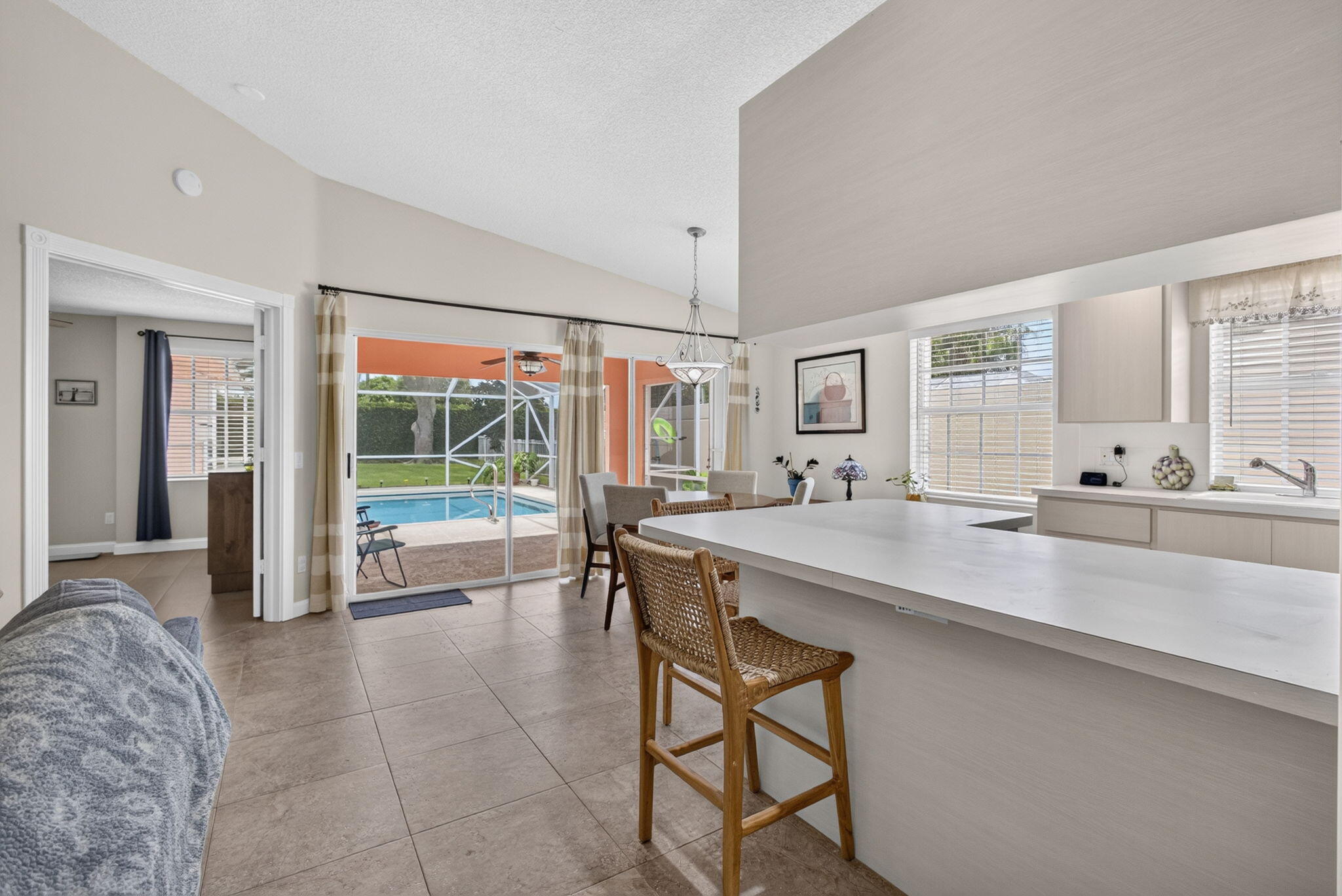 4238 ROYAL OAK Drive