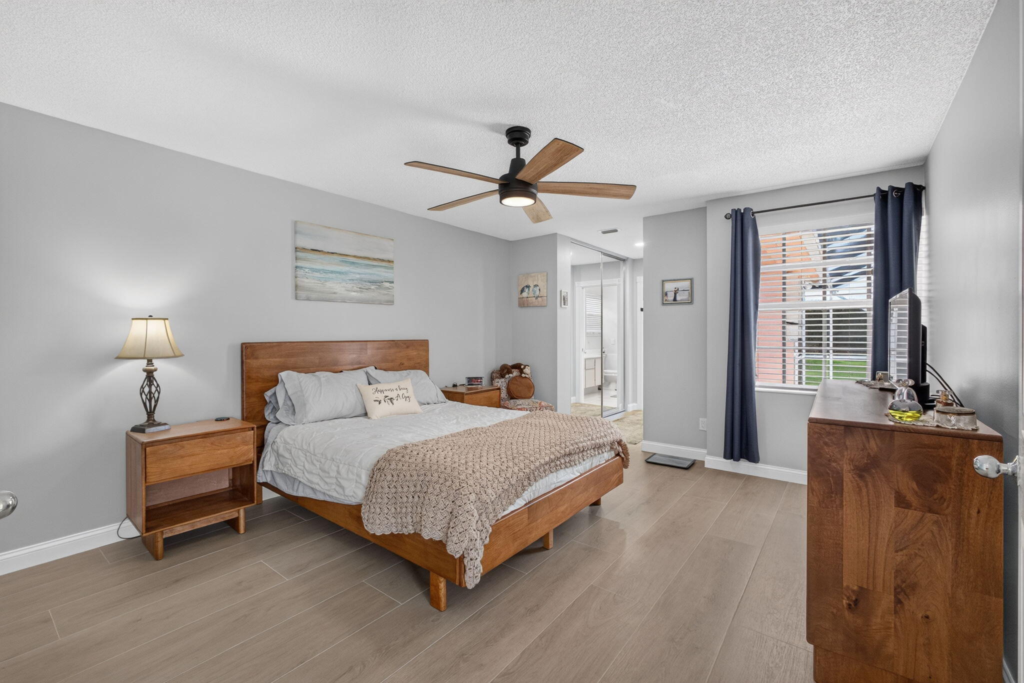 4238 ROYAL OAK Drive