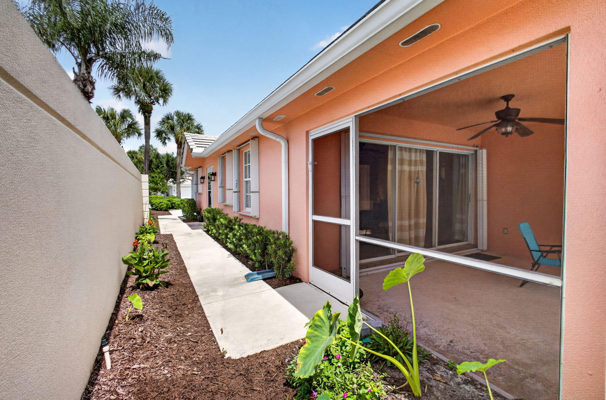 4238 ROYAL OAK Drive