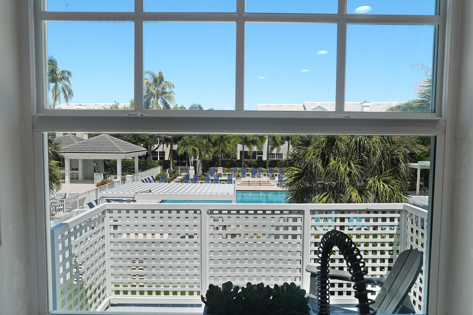 1506 Mizzenmast Way