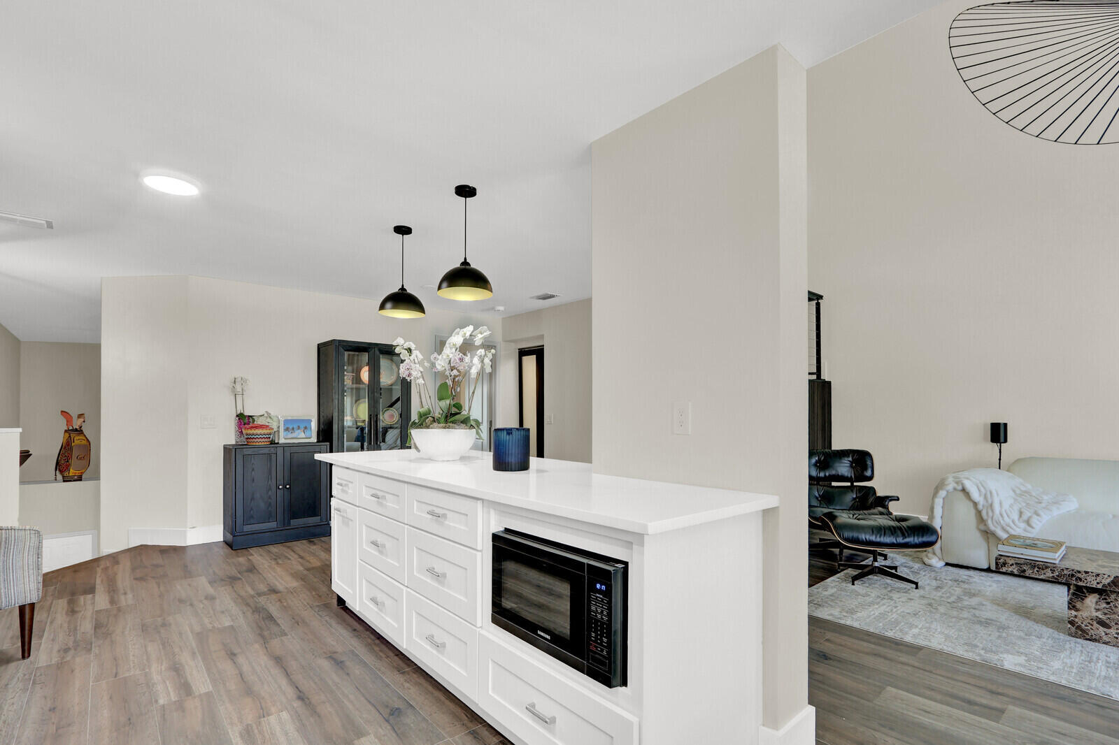 1506 Mizzenmast Way