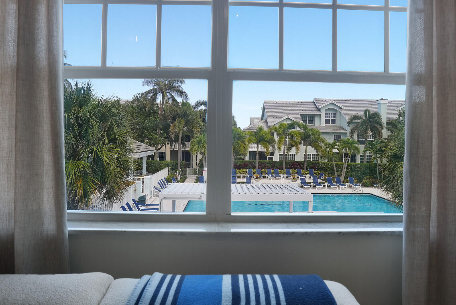 1506 Mizzenmast Way