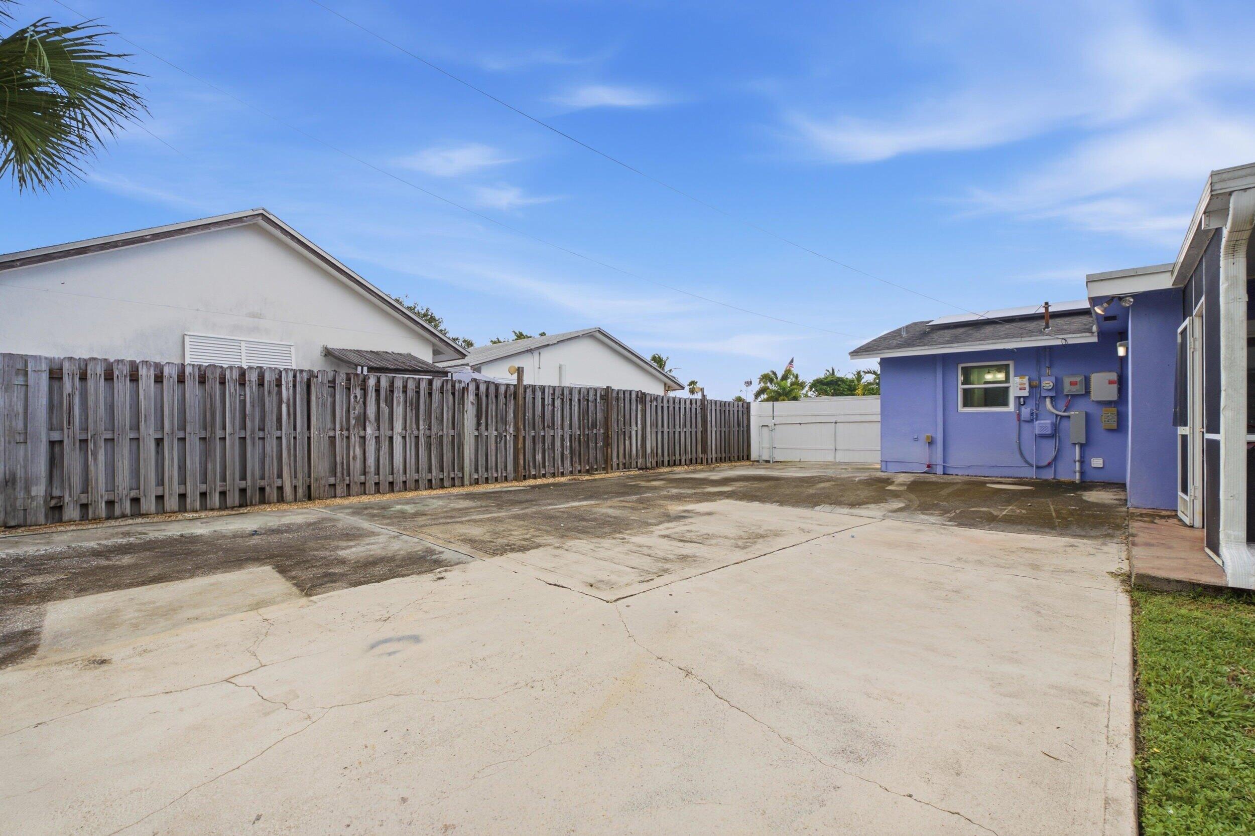 19074 SE FEARNLEY Drive