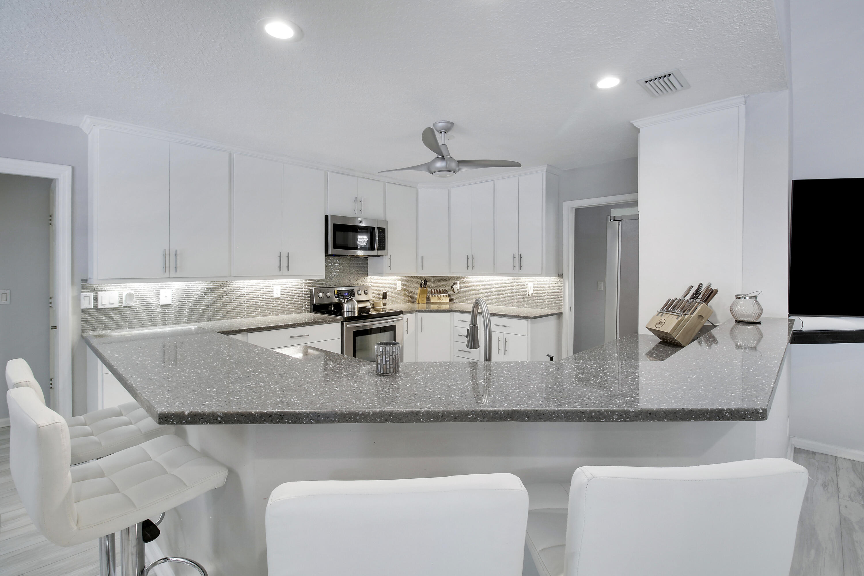 8552 Thousand Pines Circle