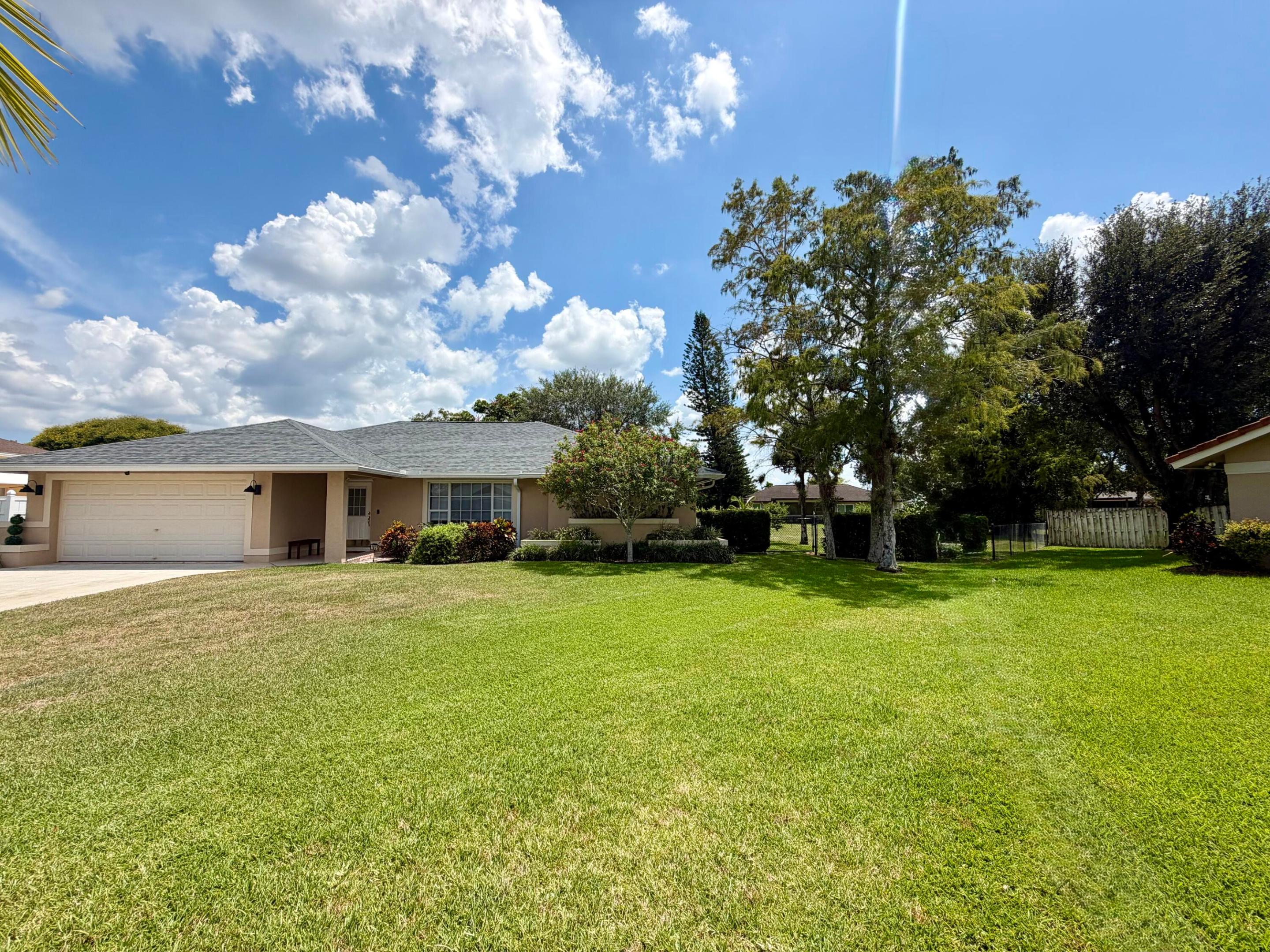 1835 Moonflower Circle