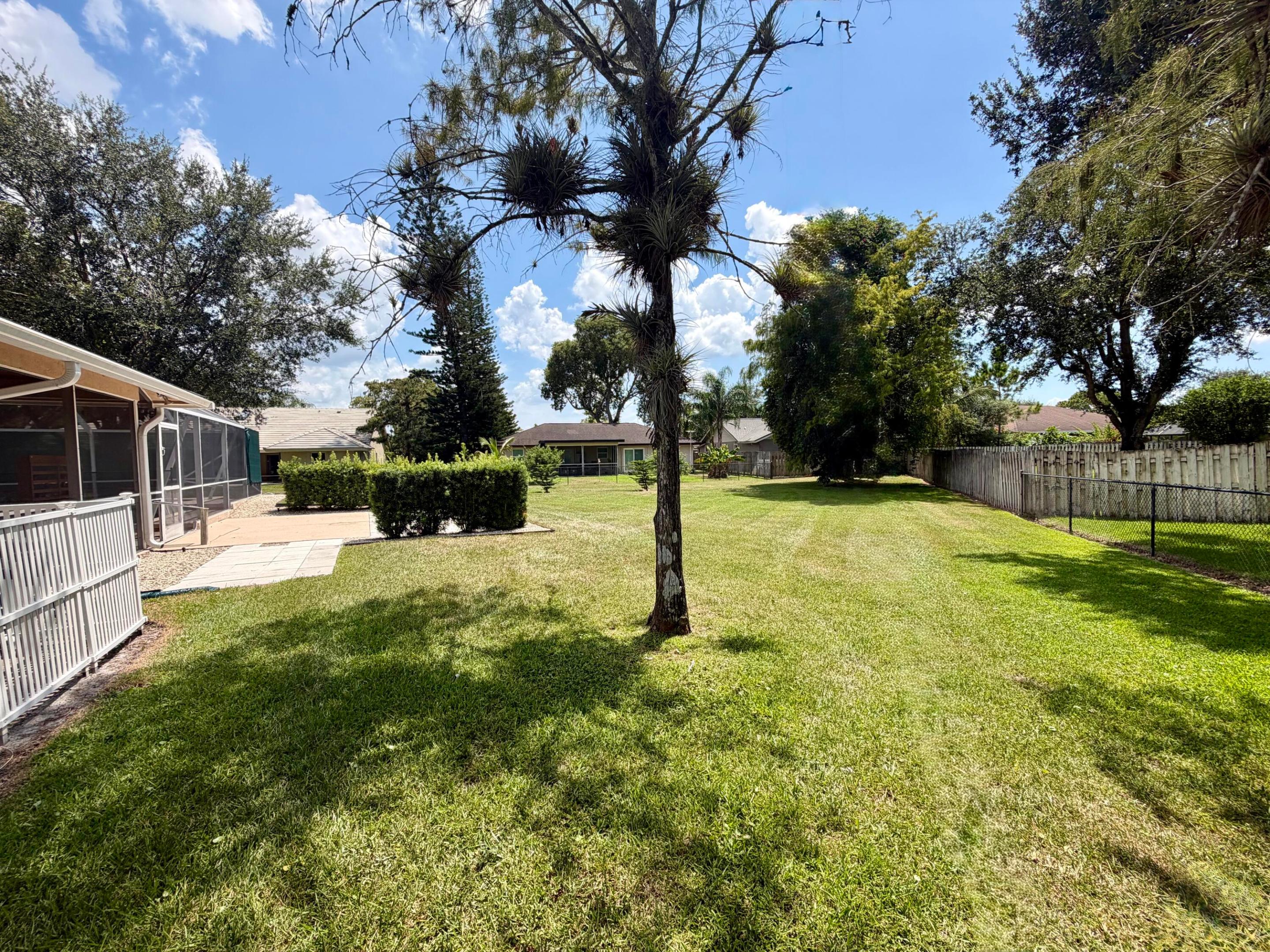 1835 Moonflower Circle
