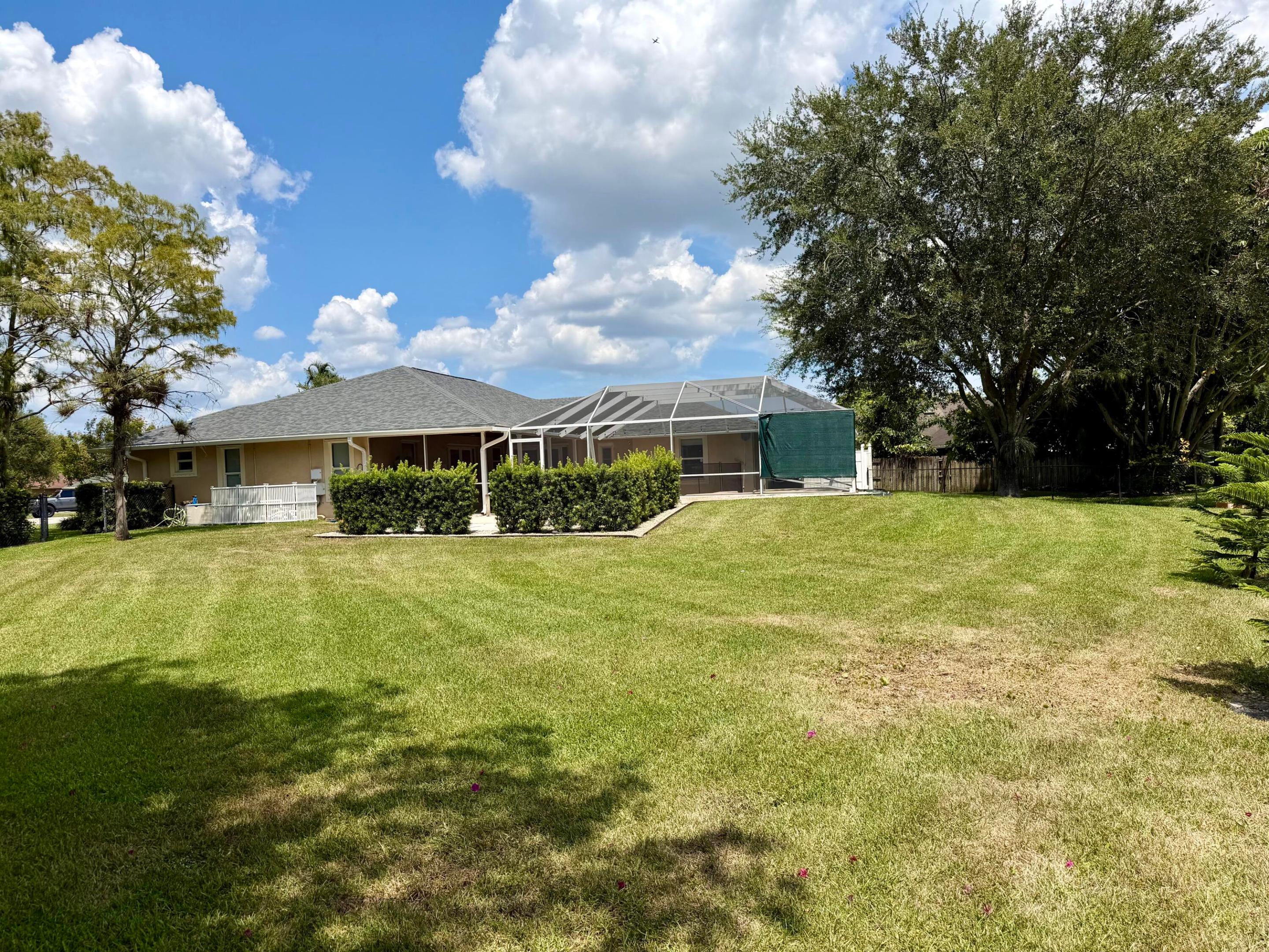 1835 Moonflower Circle