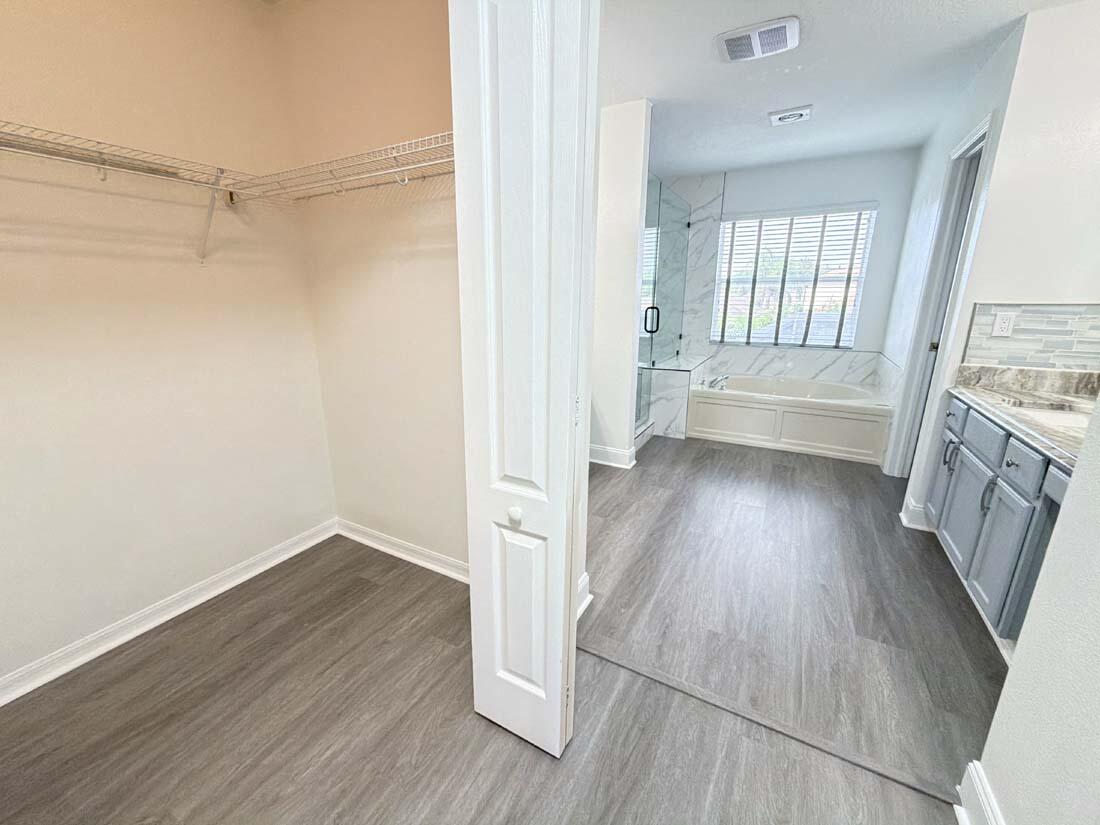 10735 EVENINGWOOD Court