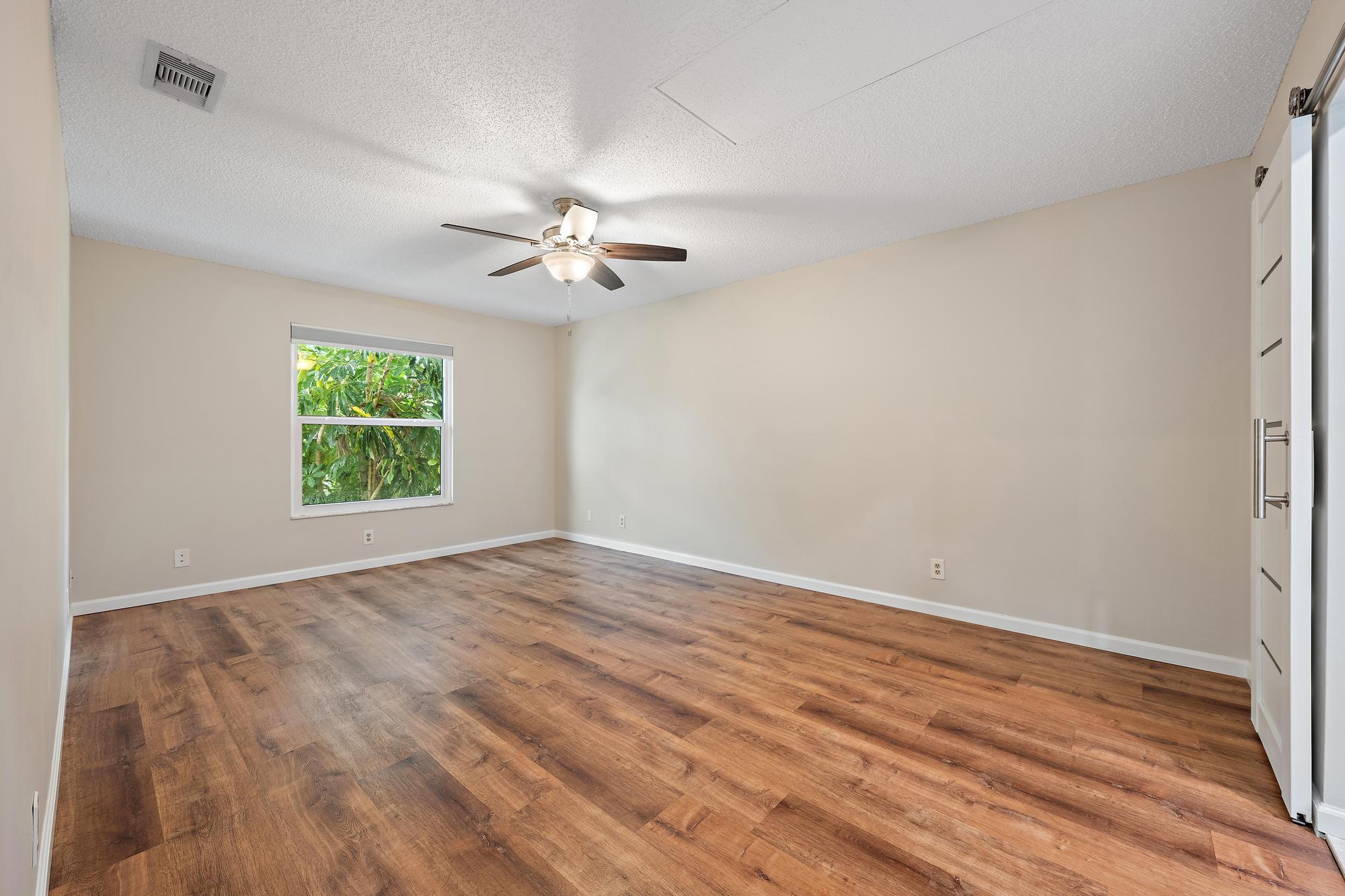 502 Lakewood Drive 10B