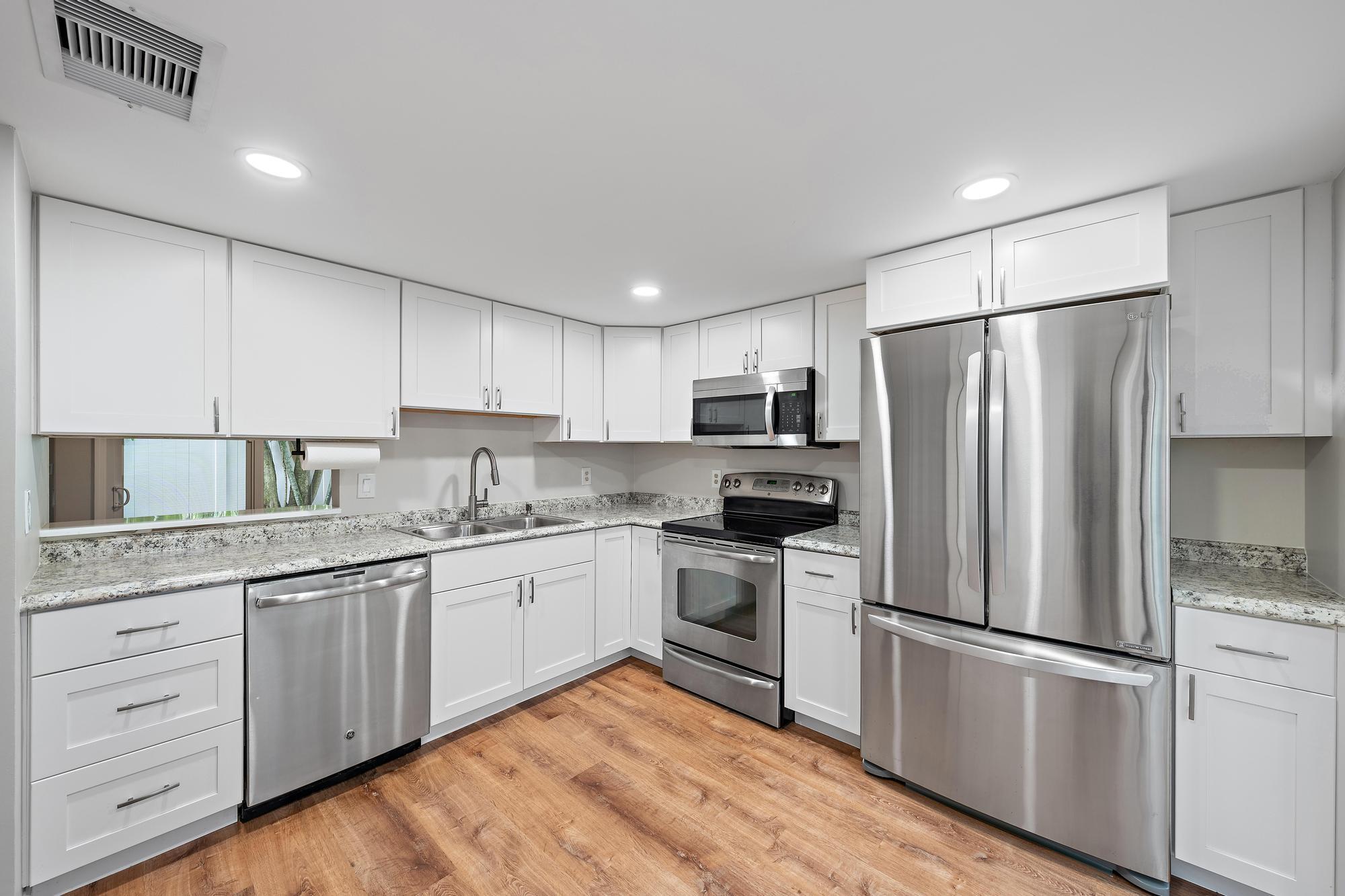 502 Lakewood Drive 10B