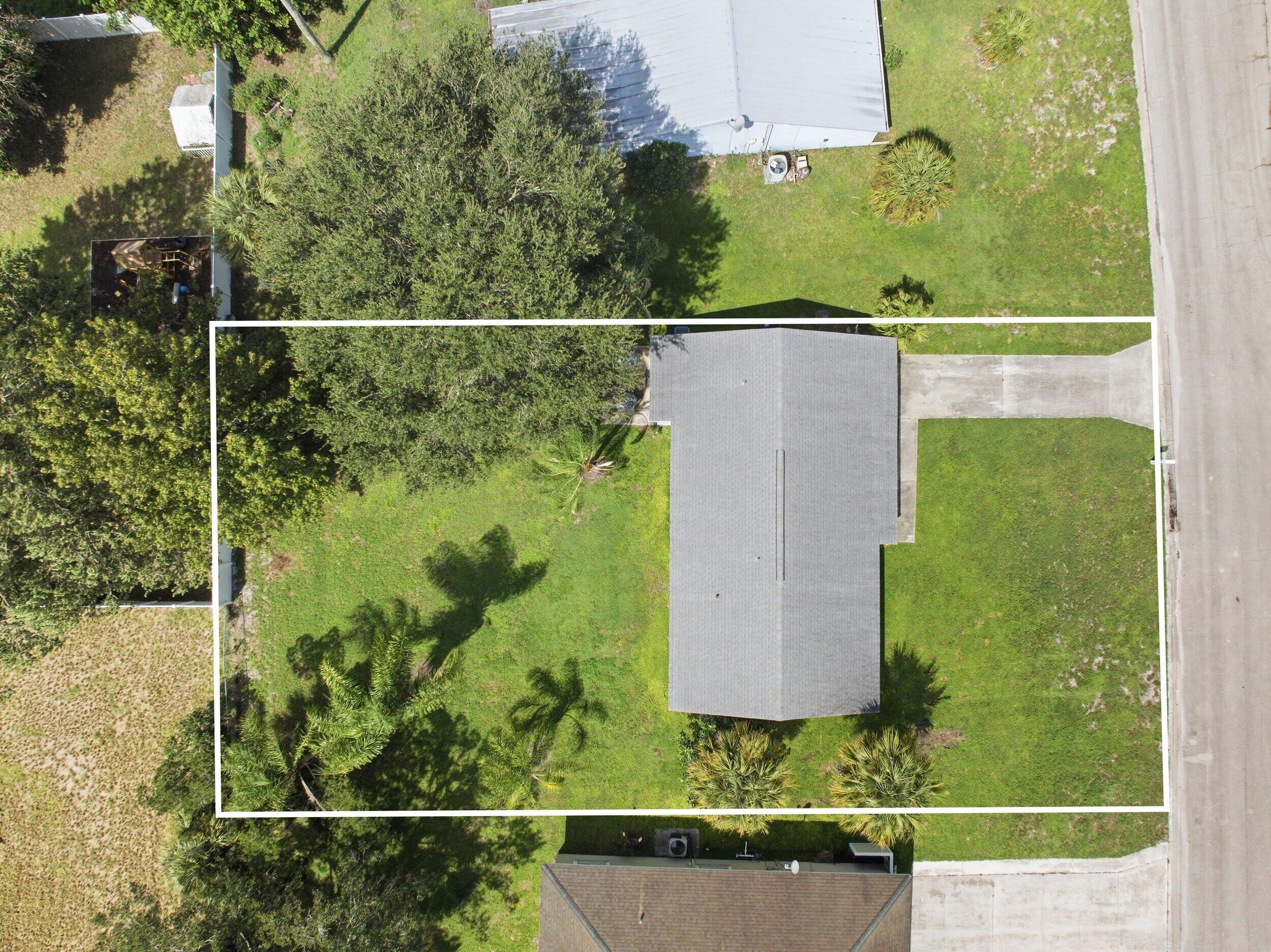 674 SW Old Briar Avenue, Port St. Lucie