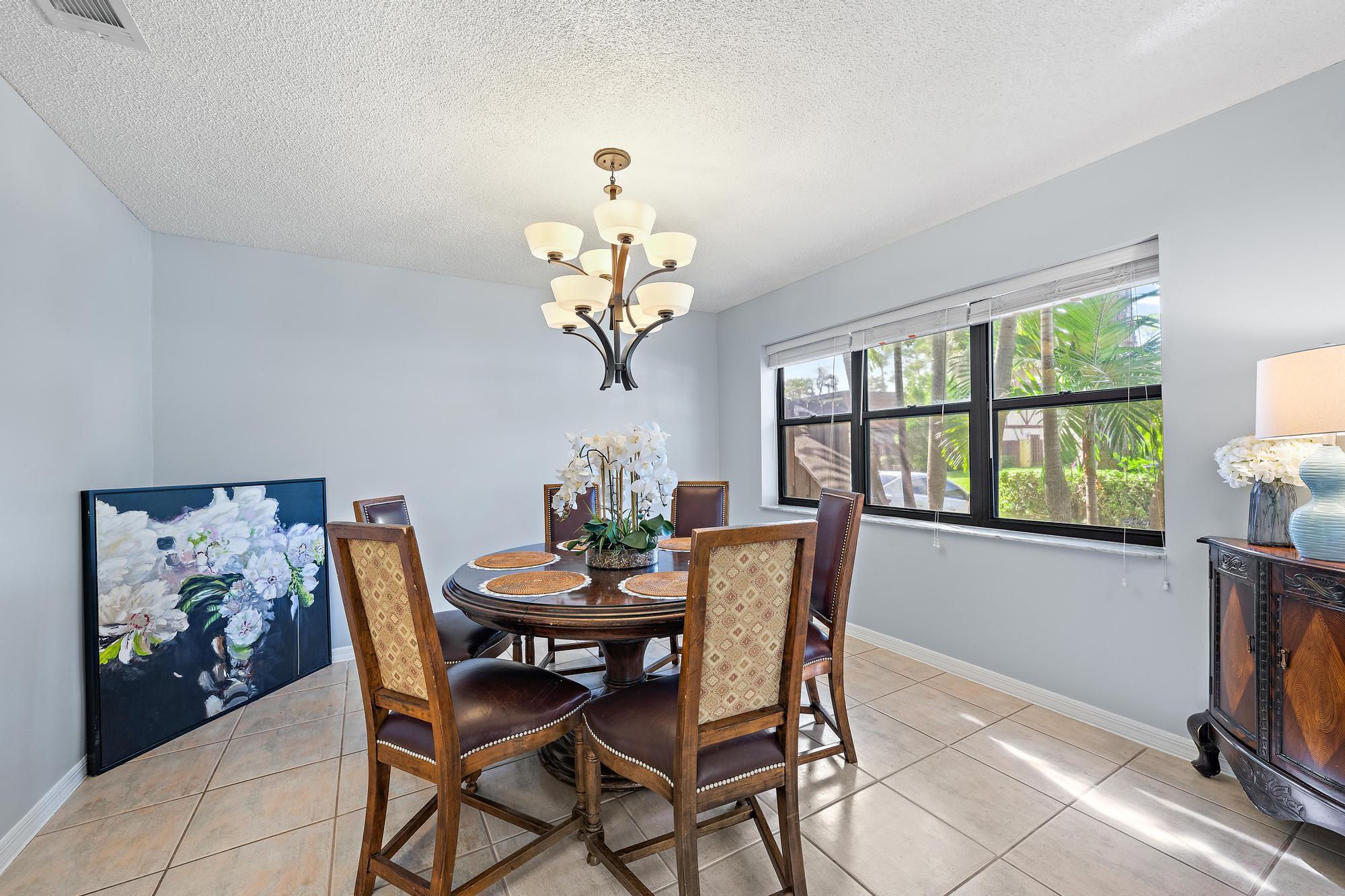 148 WEYBRIDGE Circle C