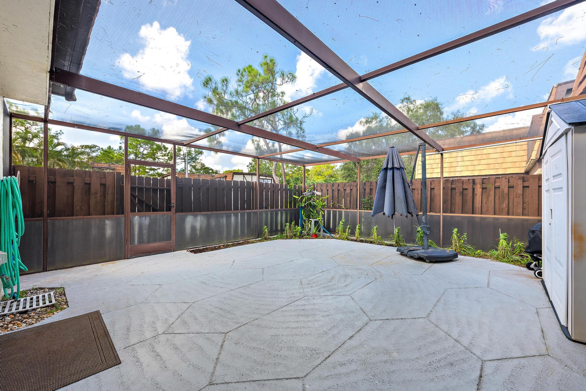 148 WEYBRIDGE Circle C