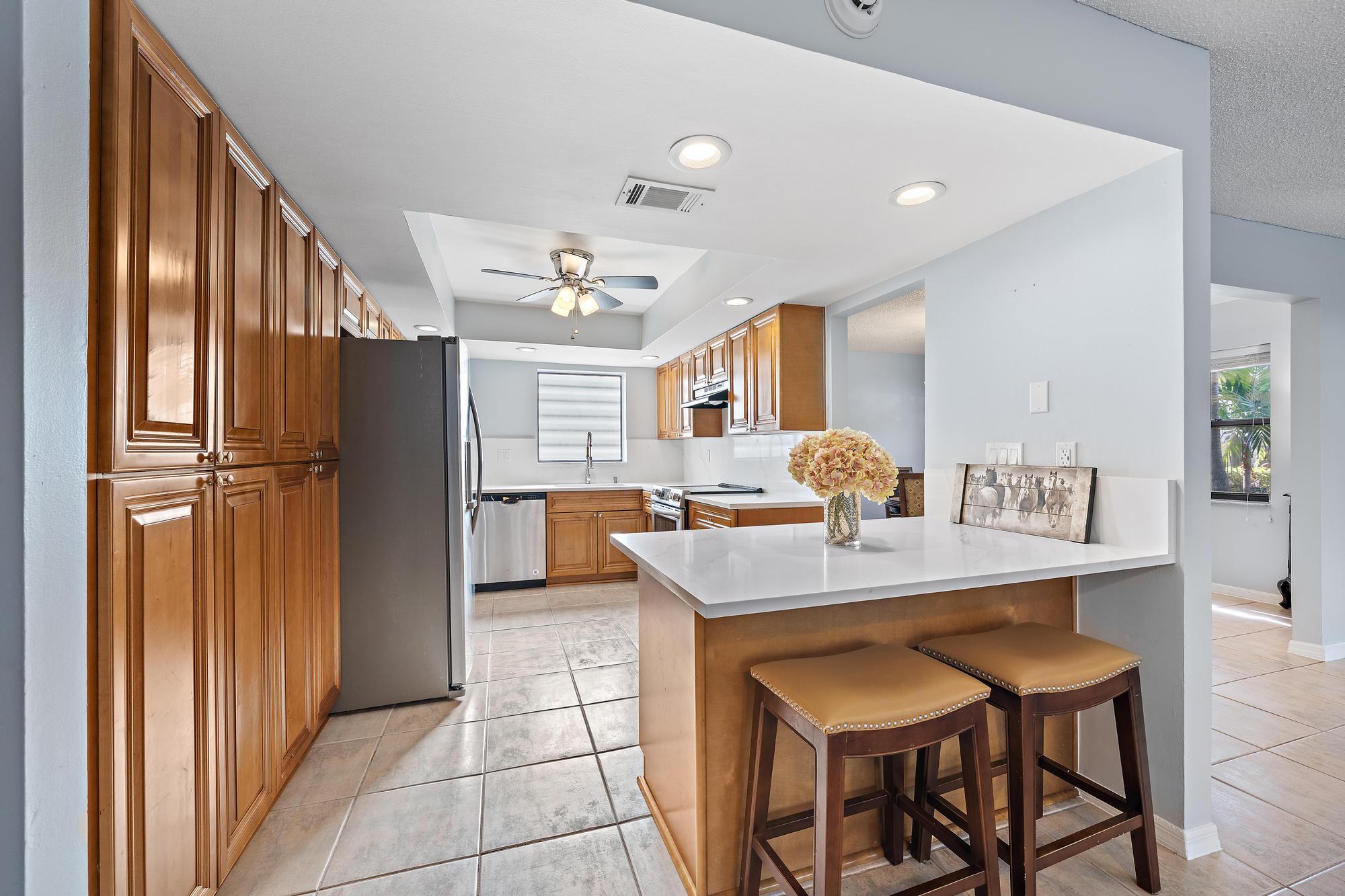 148 WEYBRIDGE Circle C