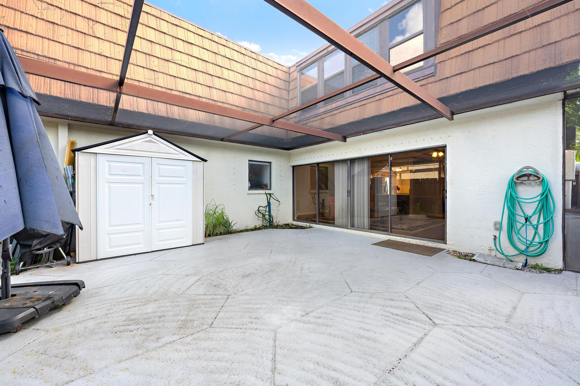 148 WEYBRIDGE Circle C
