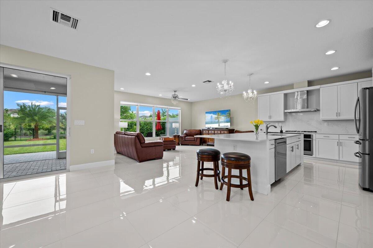 19497 BROAD SHORE Walk