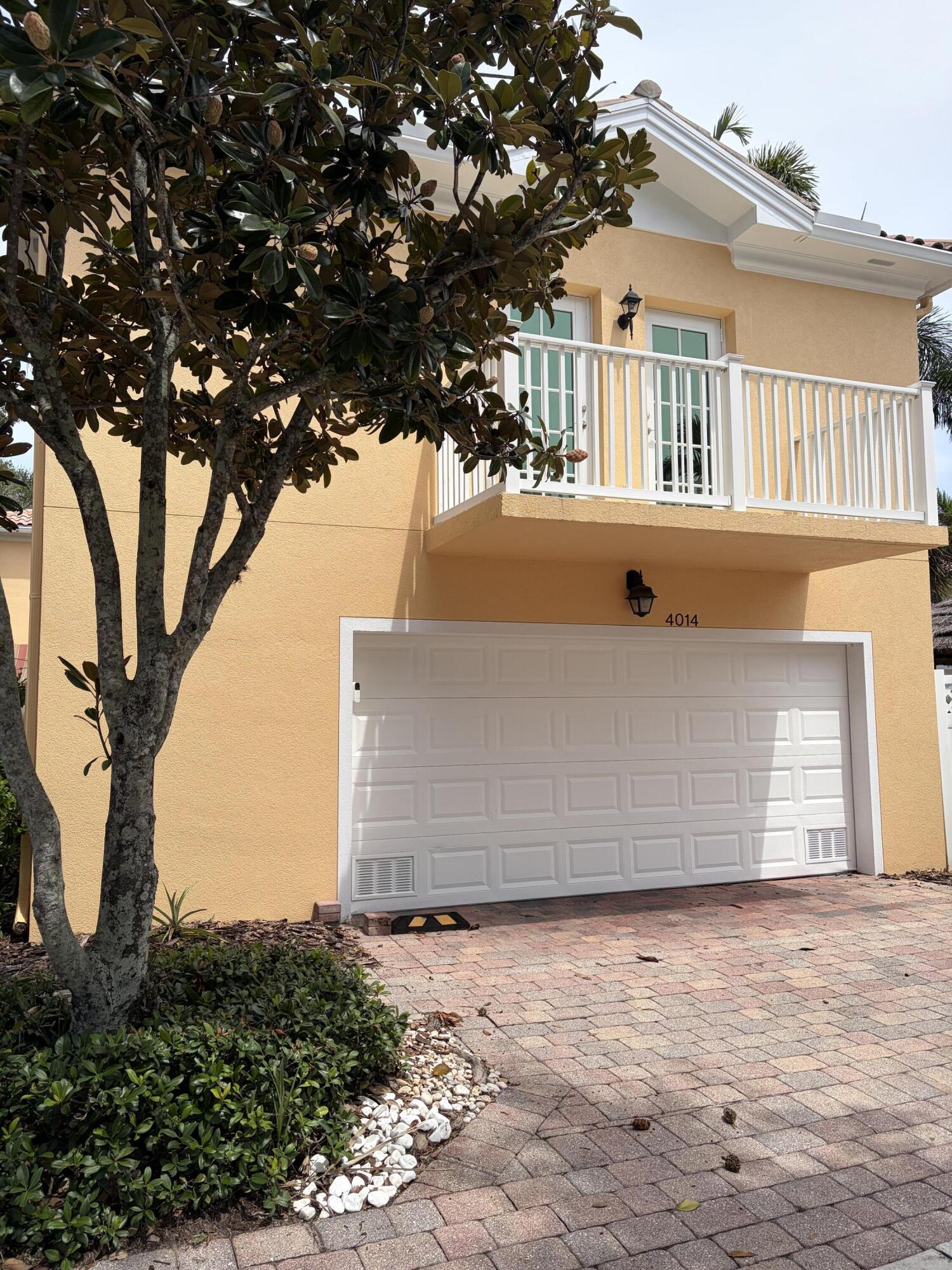 4014 Community Drive 1
