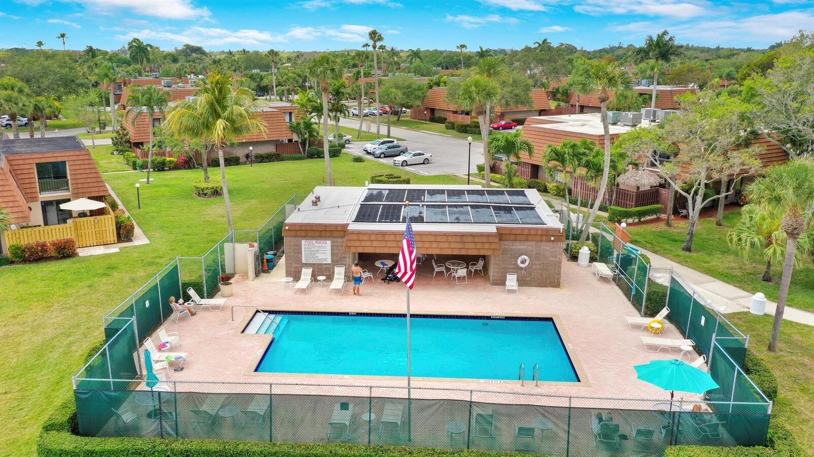 825 Center Street 30b