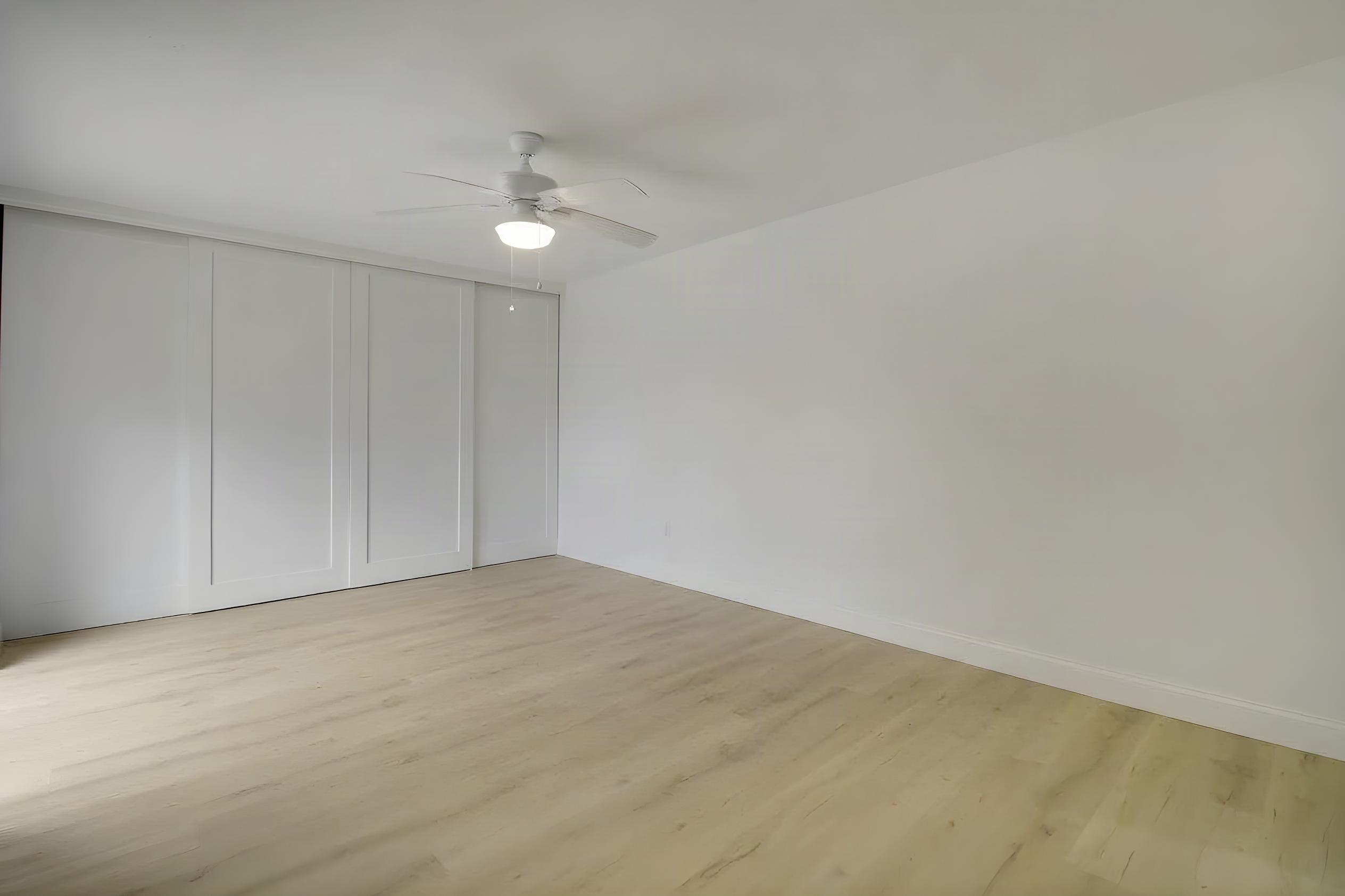 825 Center Street 30b
