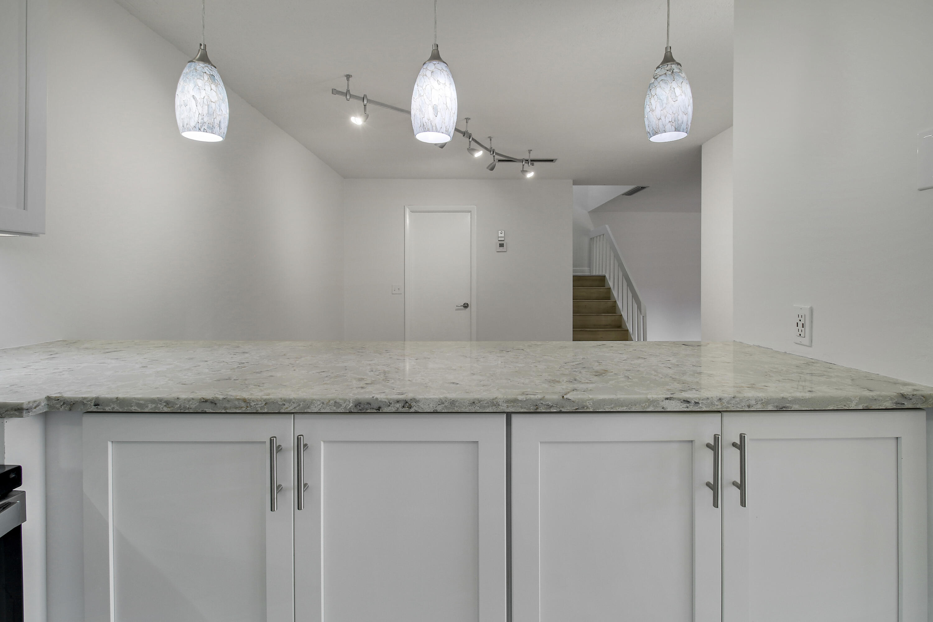825 Center Street 30b