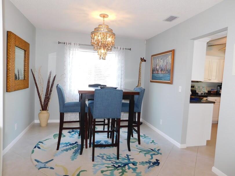 1150 EMERALD Lane