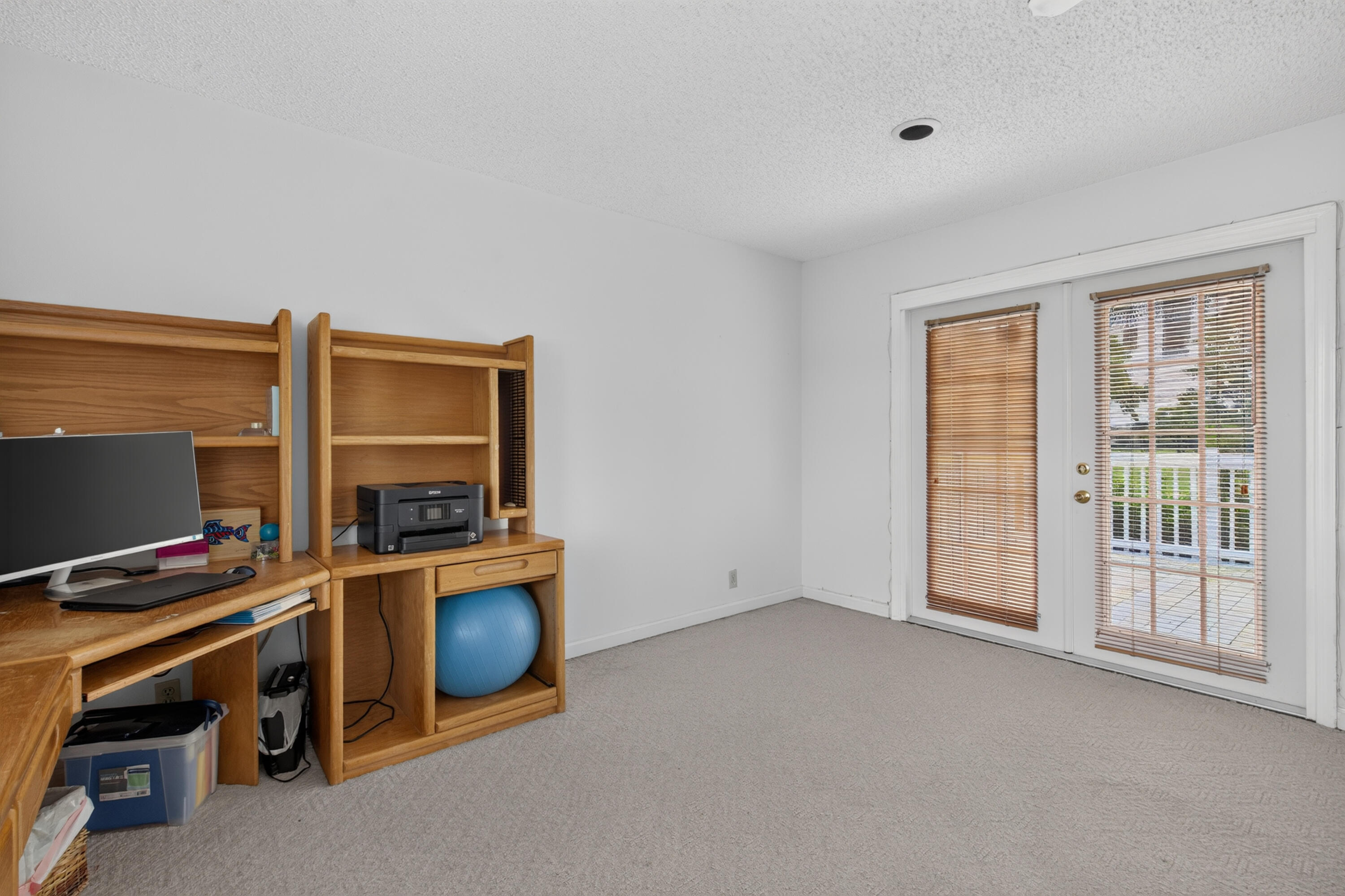 18205 SE Fairview Circle
