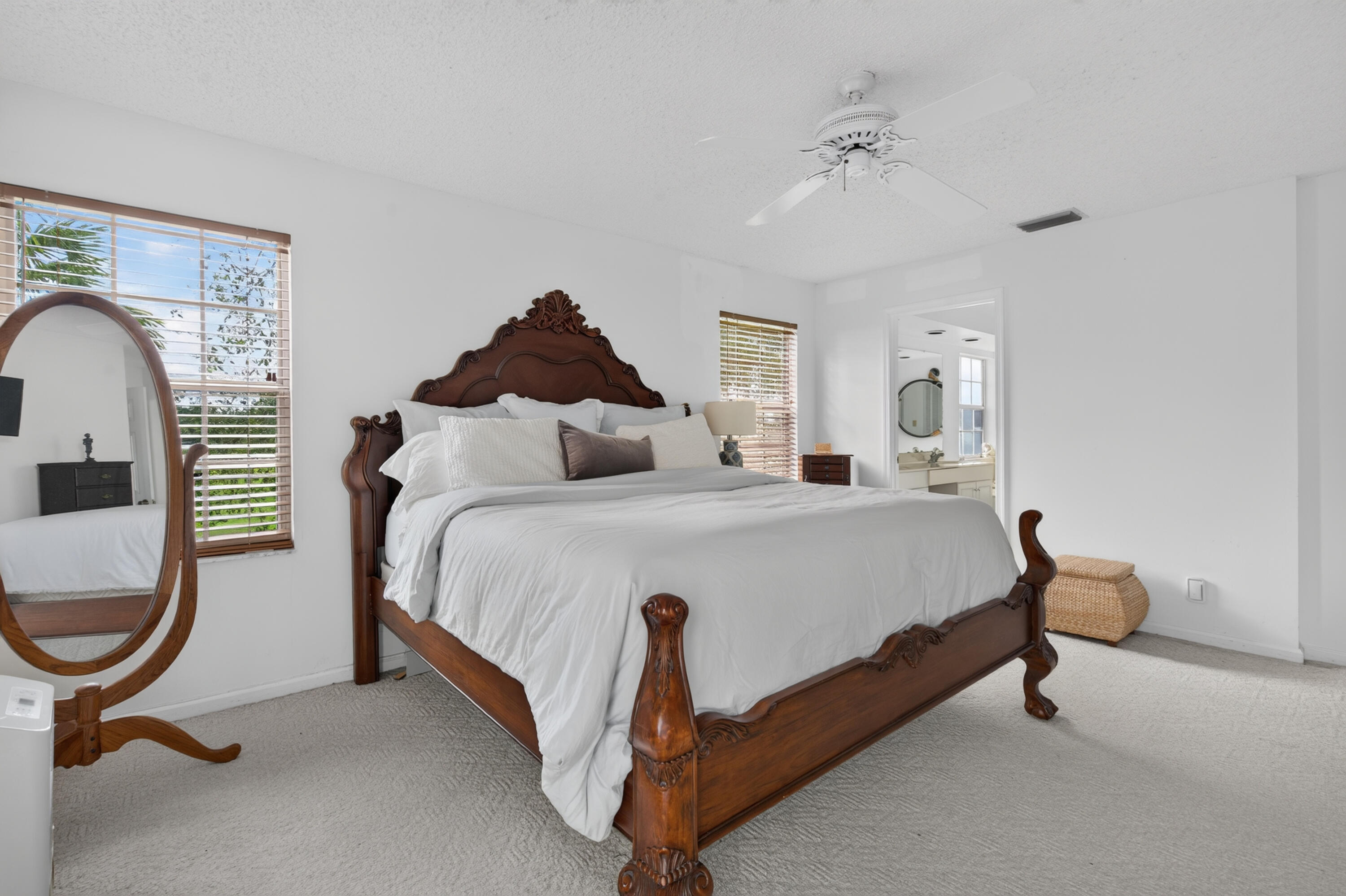 18205 SE Fairview Circle
