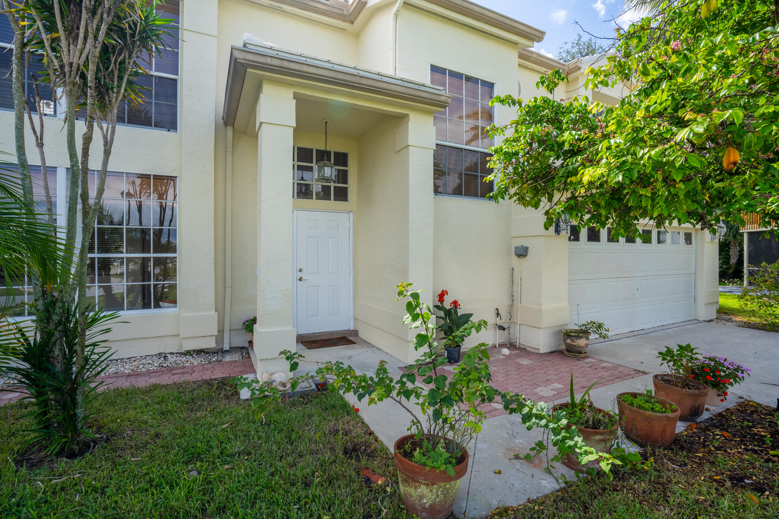 18205 SE Fairview Circle