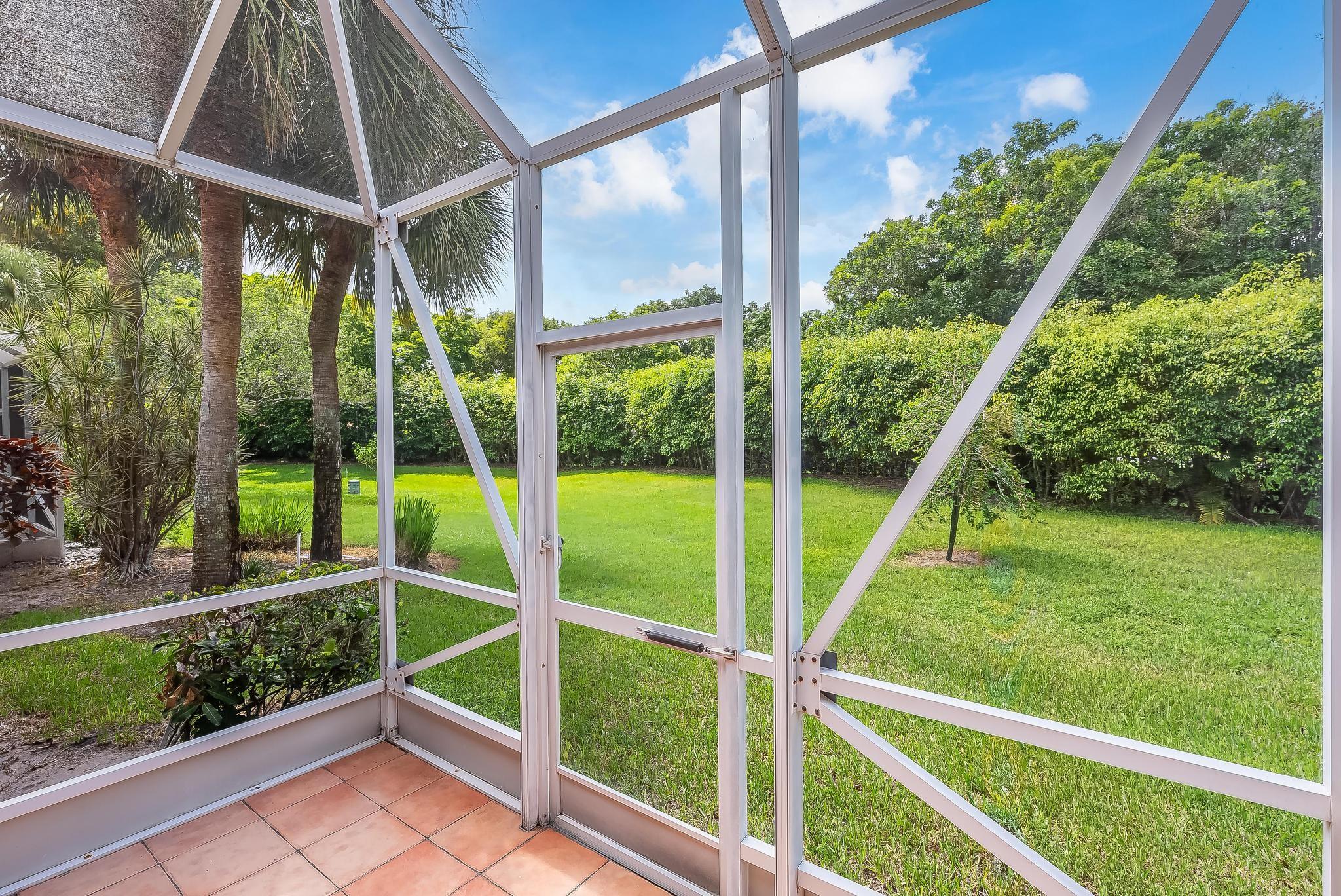 12515 Crystal Pointe Dr B