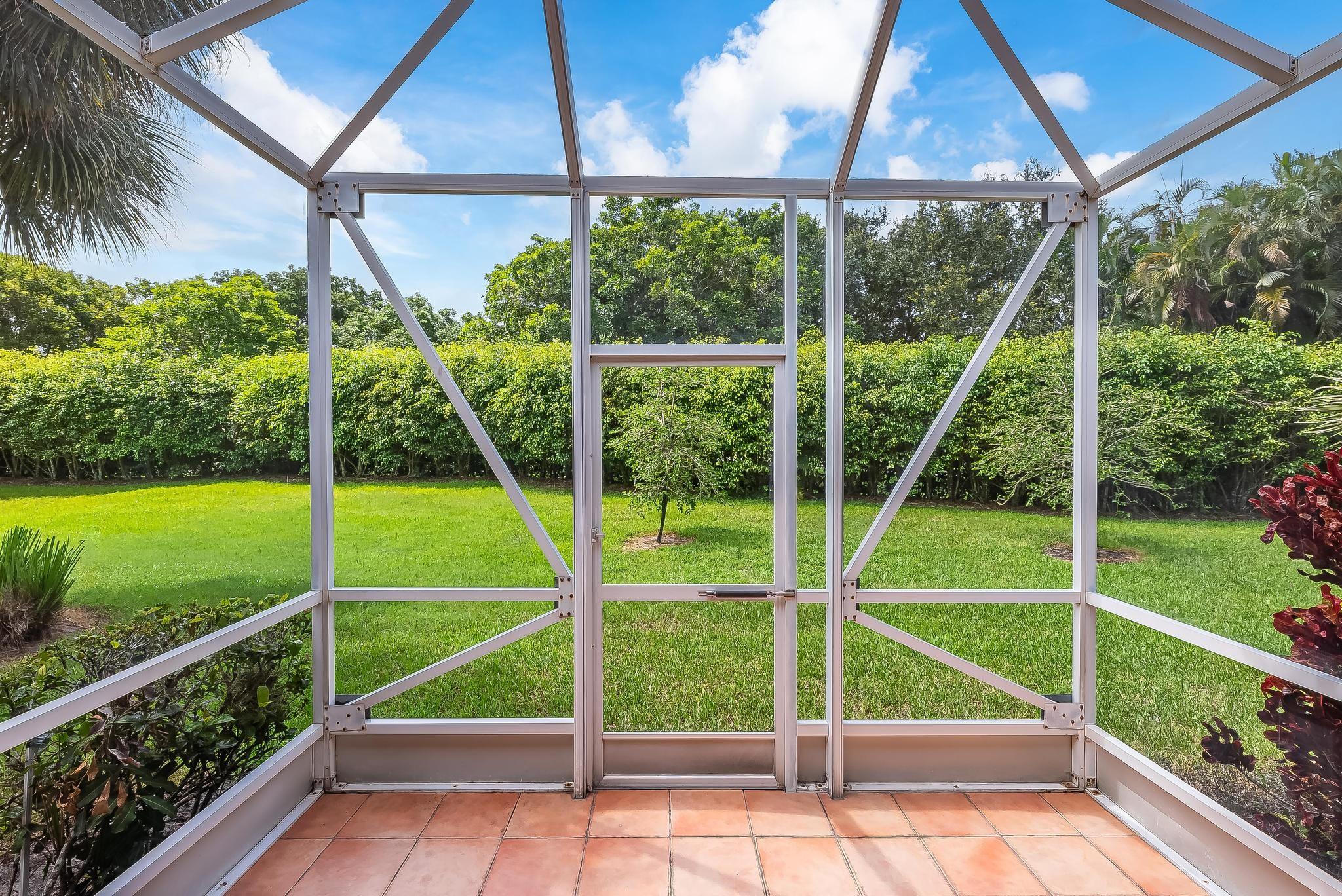 12515 Crystal Pointe Dr B