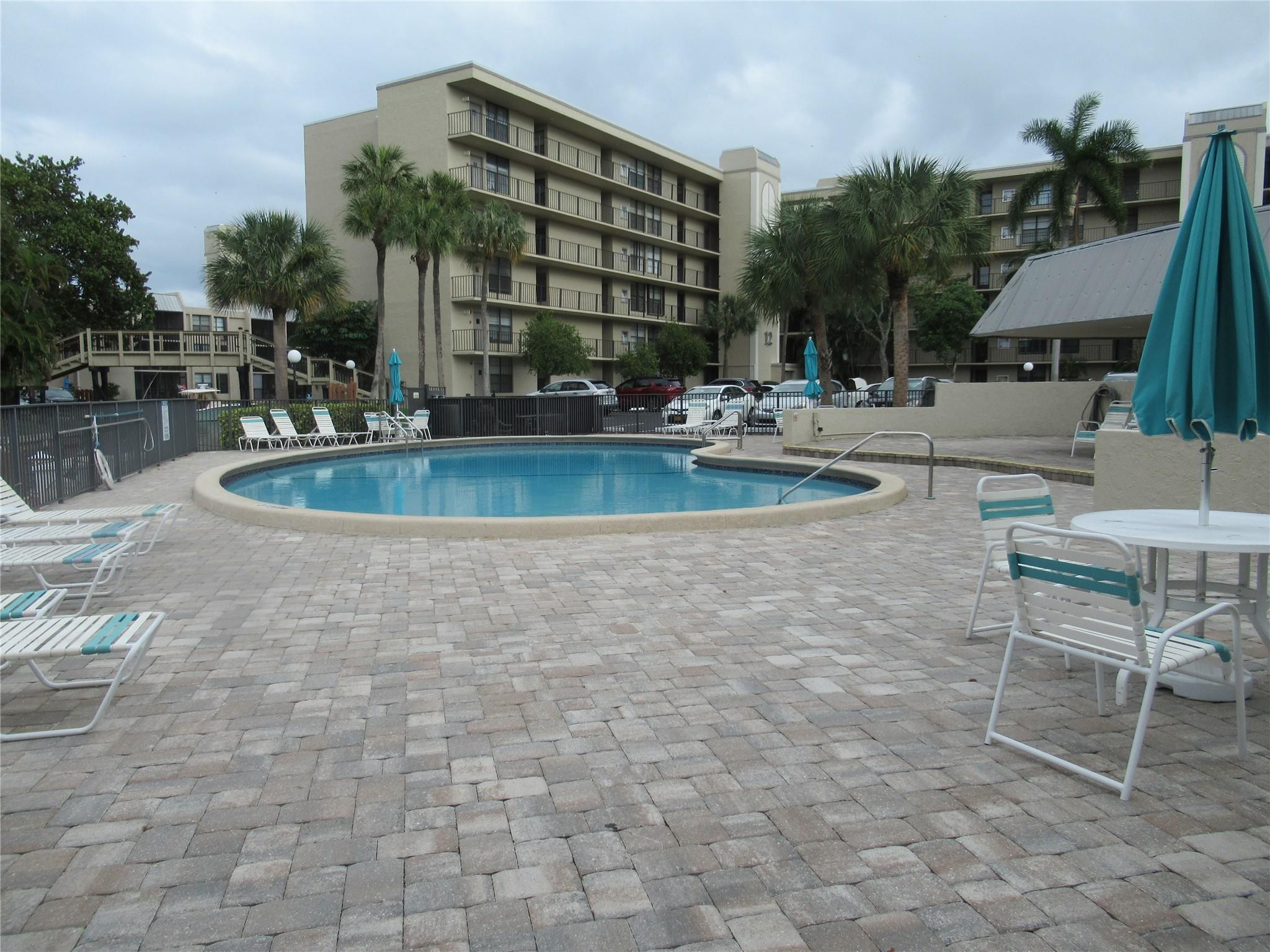 11 Royal Palm Way 11-102