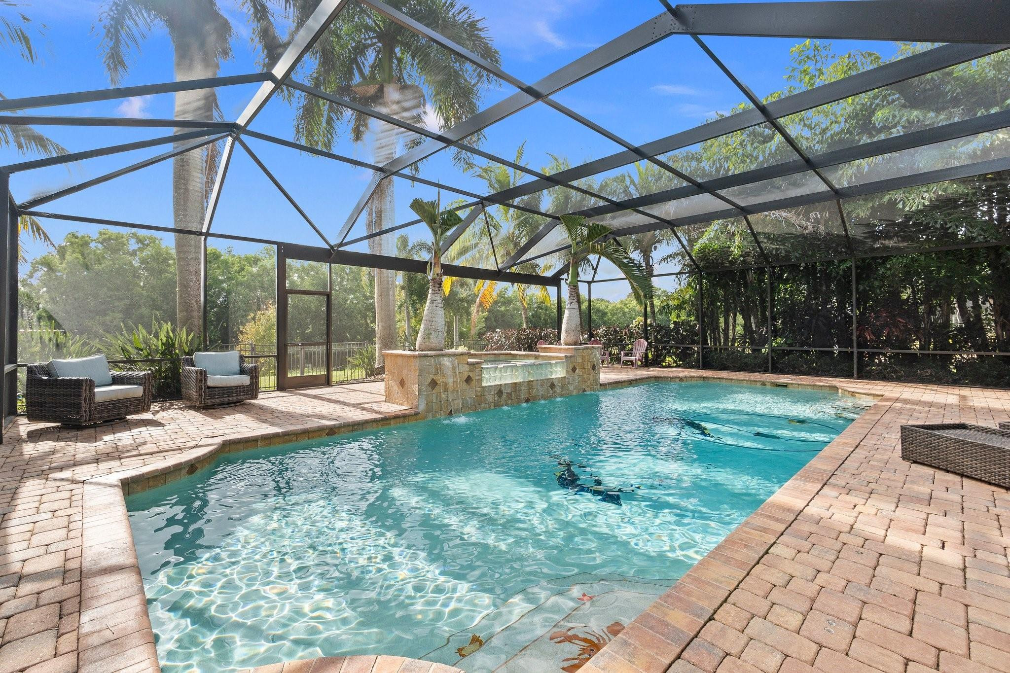 4641 SW Long Bay Dr