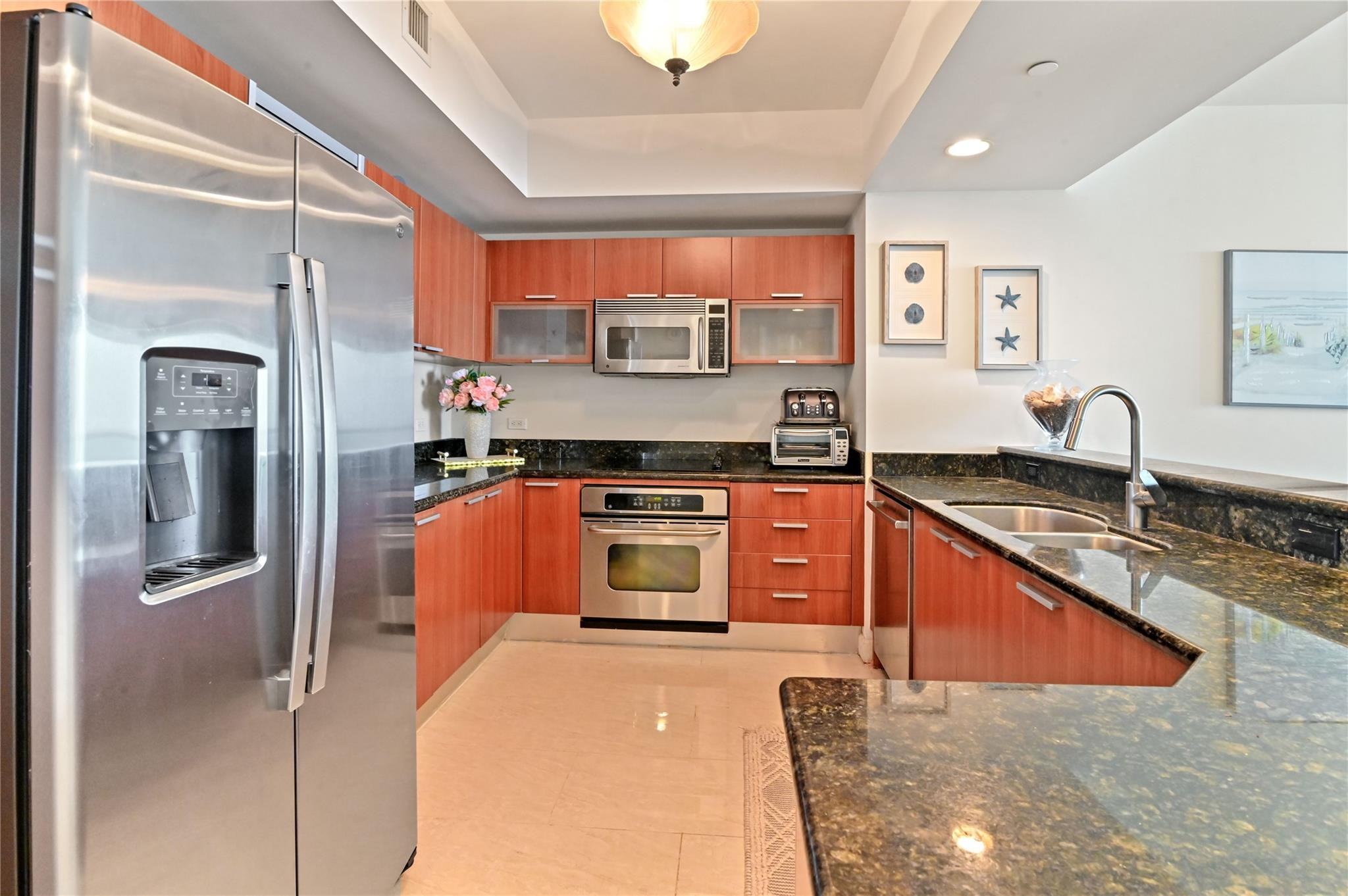 2650 Lake Shore Dr 1704