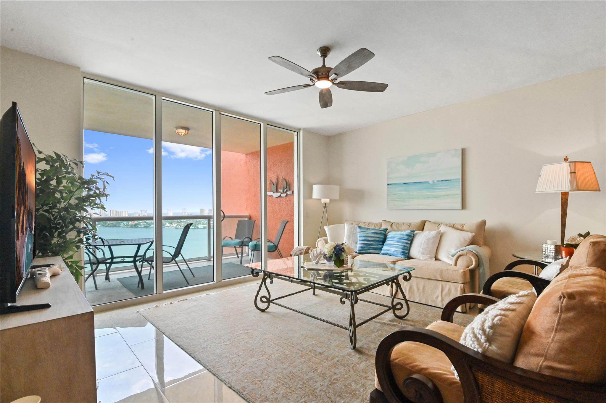 2650 Lake Shore Dr 1704