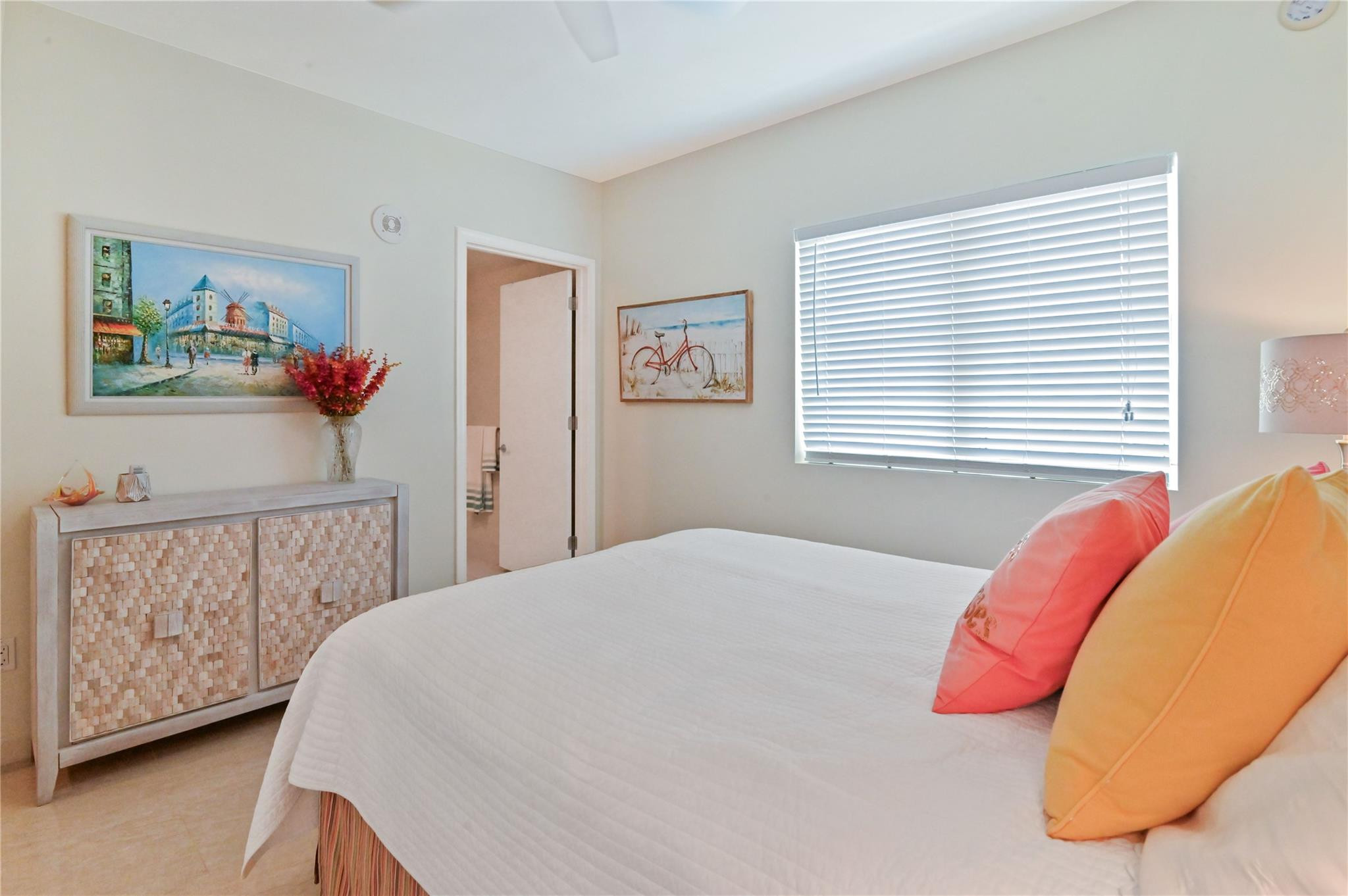 2650 Lake Shore Dr 1704